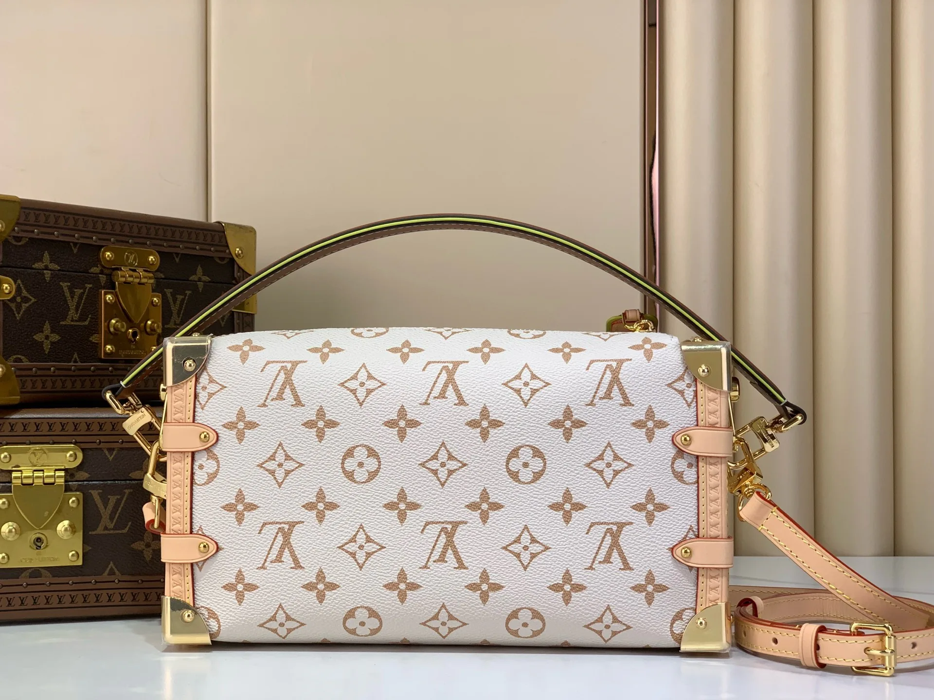 Классические Сумки Женские Louis Vuitton 17590126