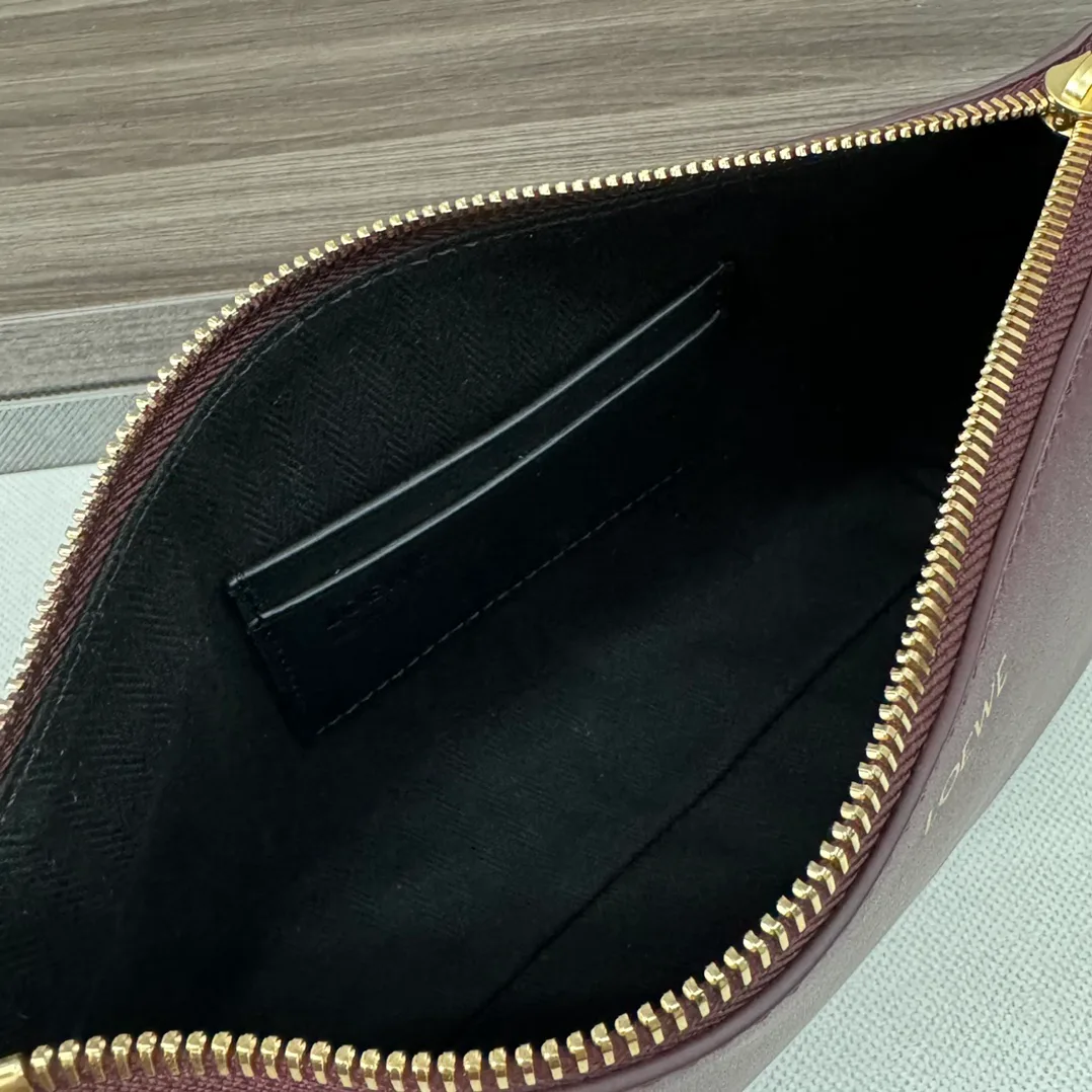 Клатчи Женские Loewe 18116461