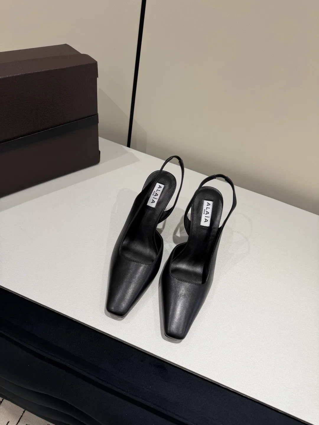 Босоножки Женские Alaia 13142170