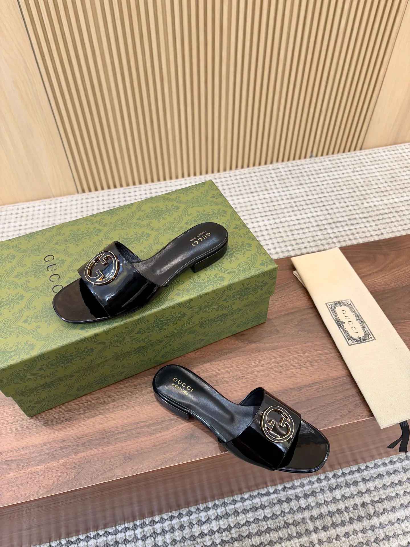 Шлепанцы Женские Gucci 14156