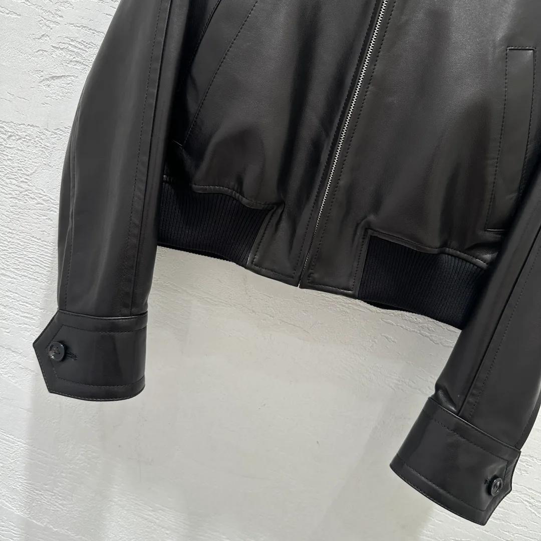 Кожаные Куртки И Дублёнки Женские Bottega Veneta 5930396