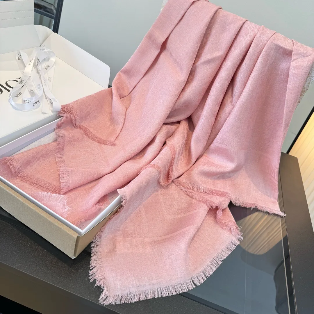 Шарфы Christian Dior 18104884