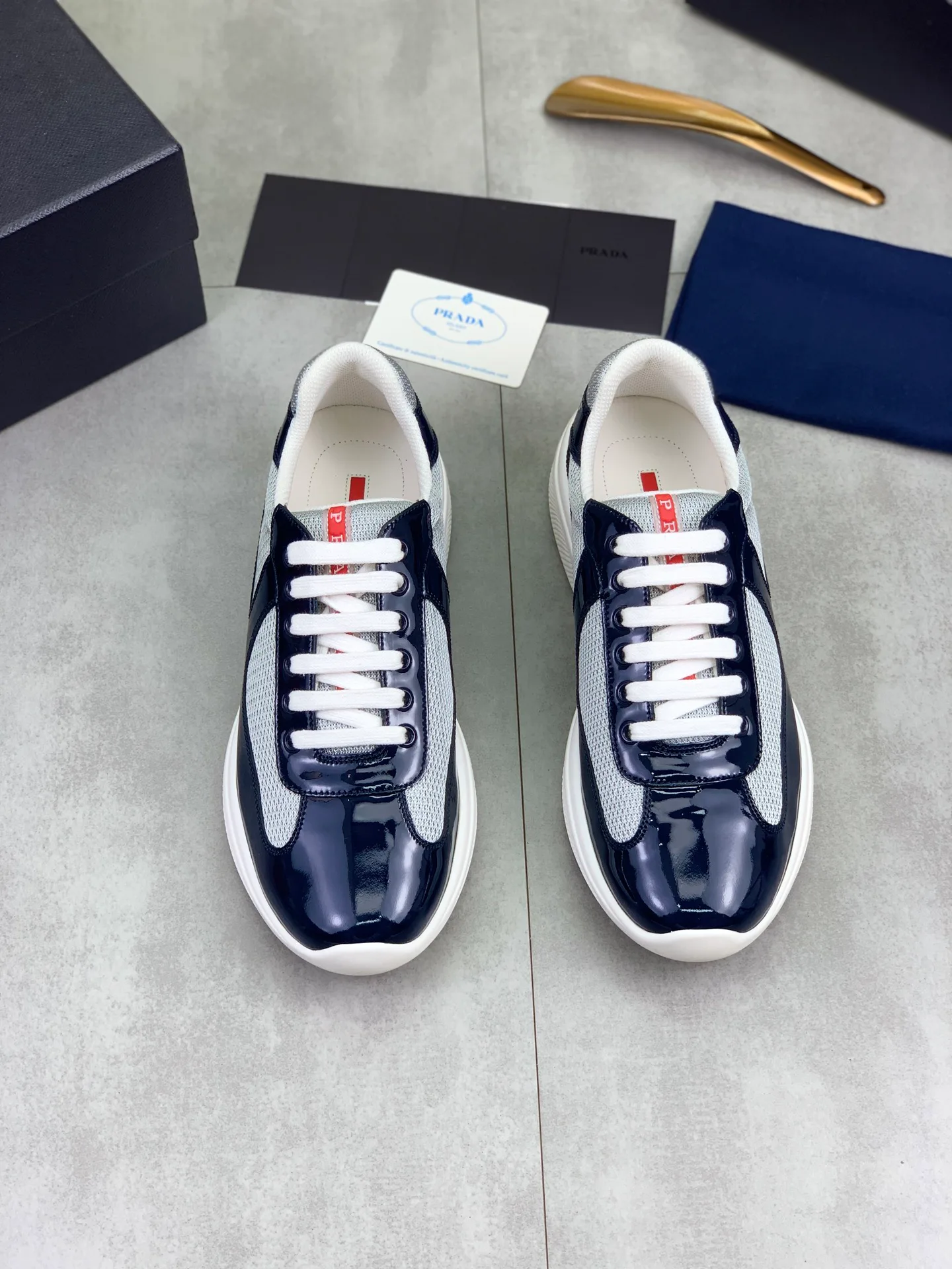 Кроссовки Женские Prada 18365157