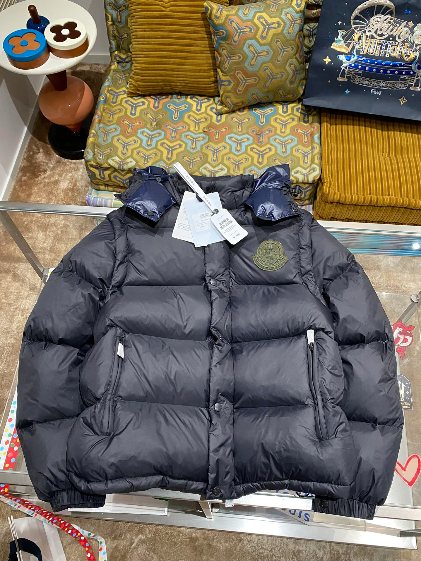 Куртки И Пуховики Мужские Moncler 608705