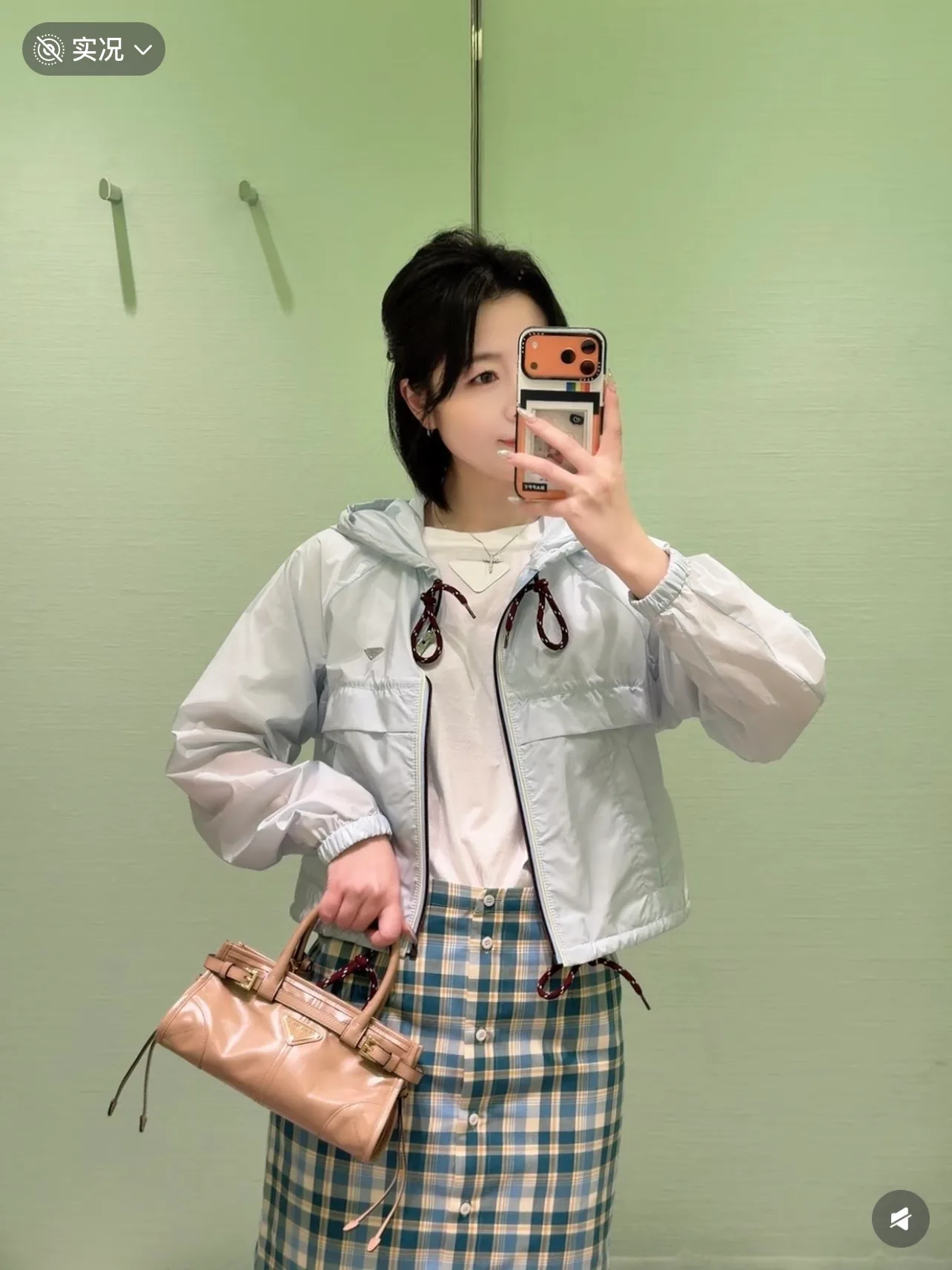 Куртки И Пуховики Женские Prada 11691573
