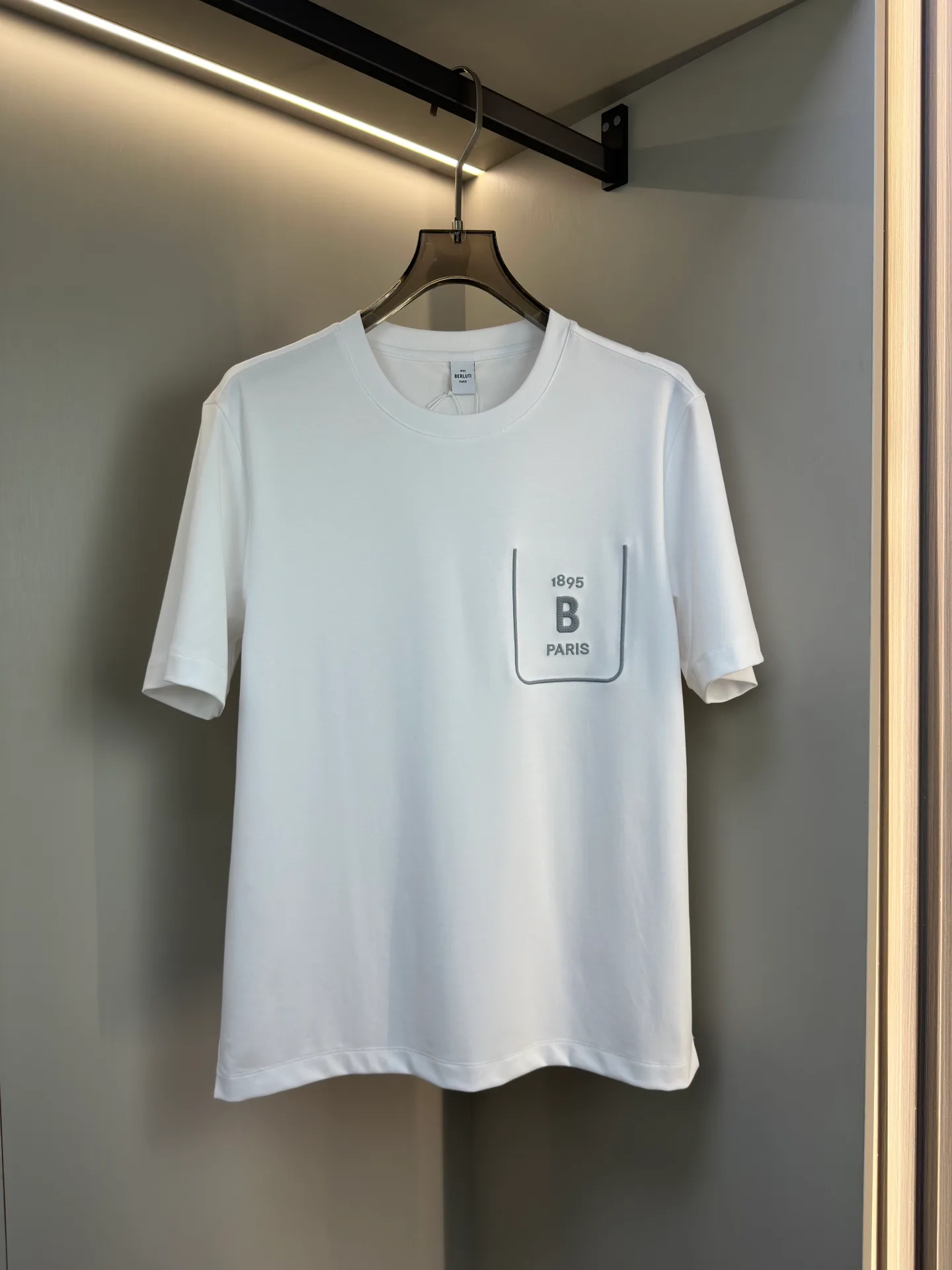 Футболки Женские Berluti 882330