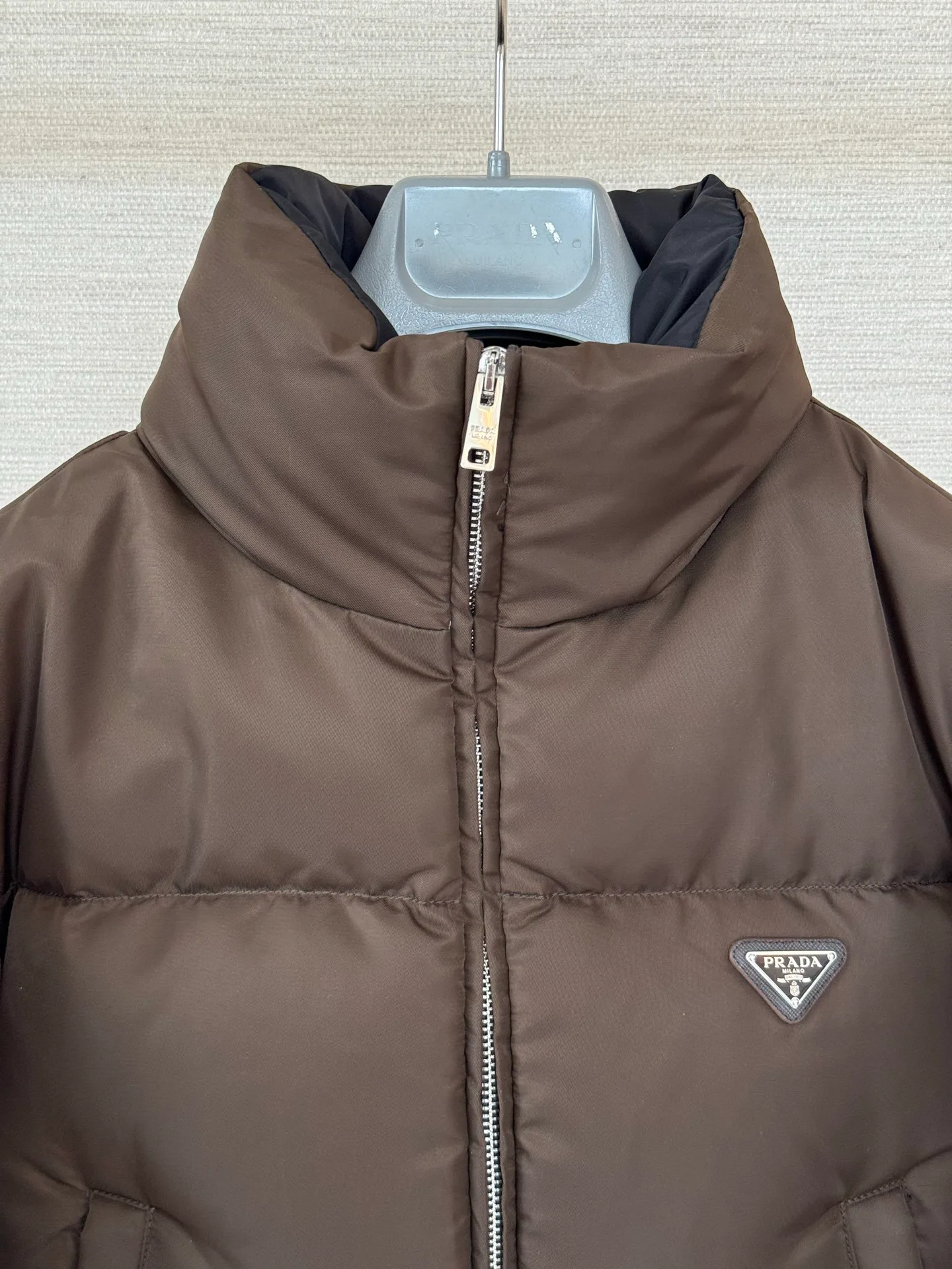 Куртки И Пуховики Женские Prada 18758182