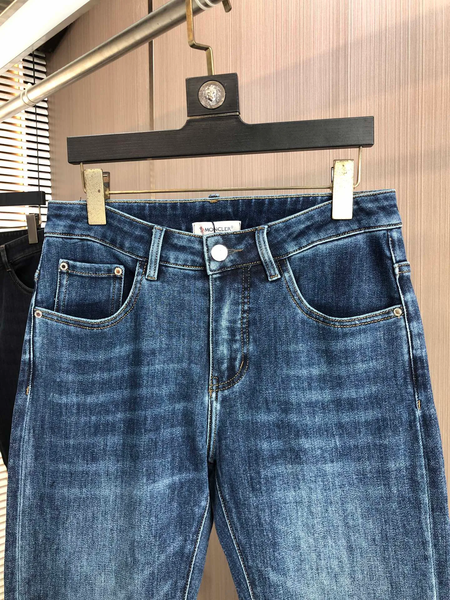 Джинсы Женские Moncler 10186878