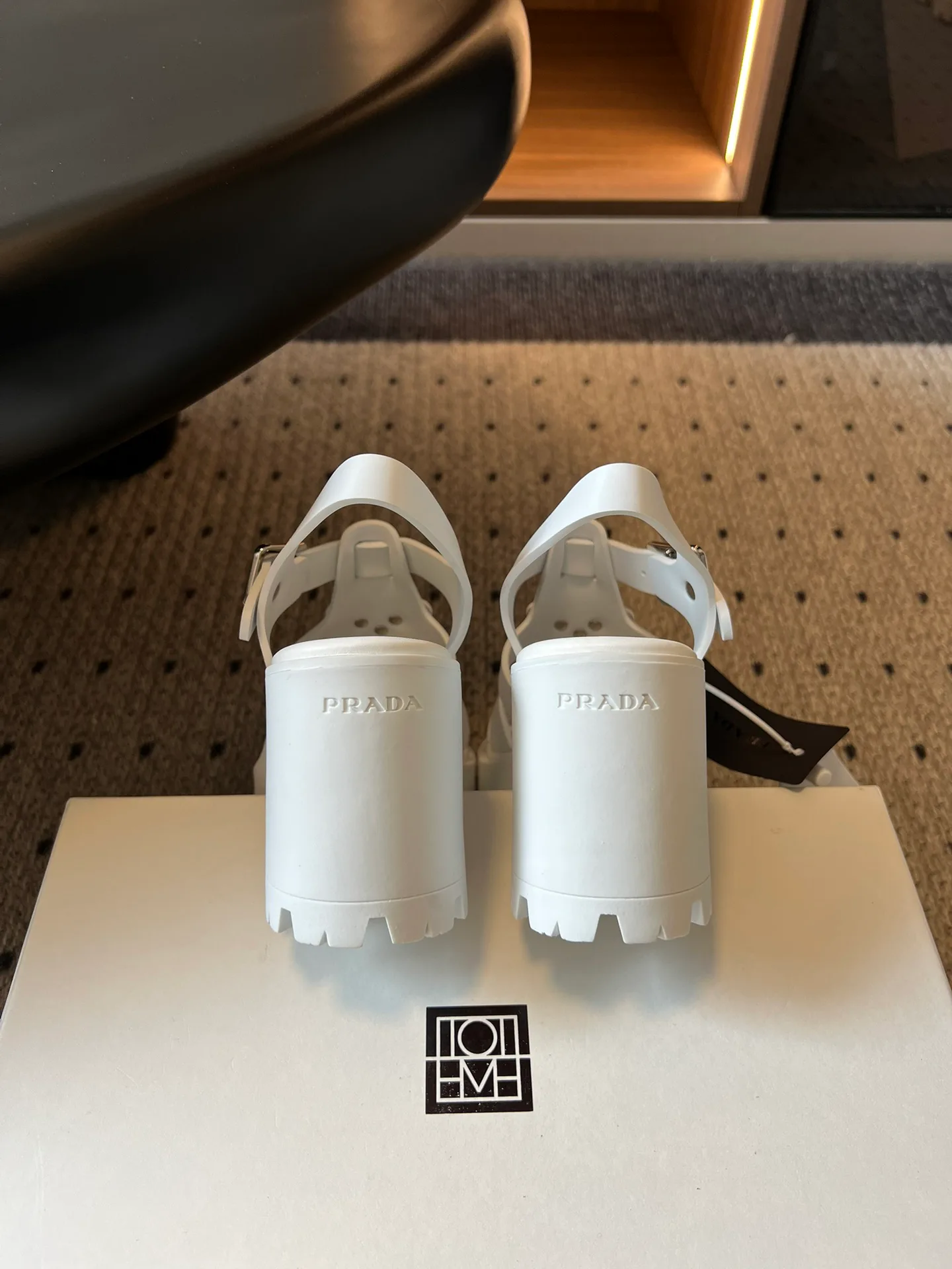 Босоножки Женские Prada 13581503