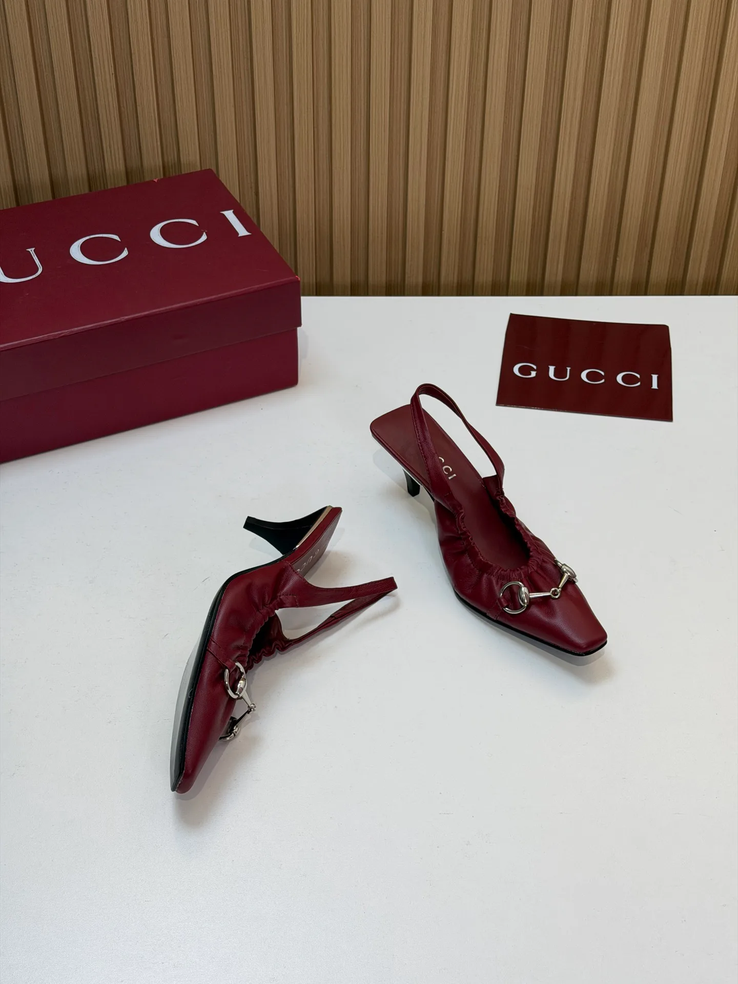 Туфли Женские Gucci 17903786