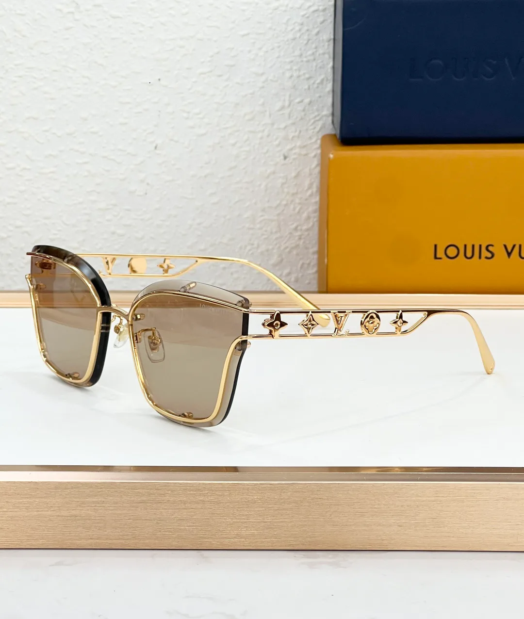 Очки Louis Vuitton 13434183