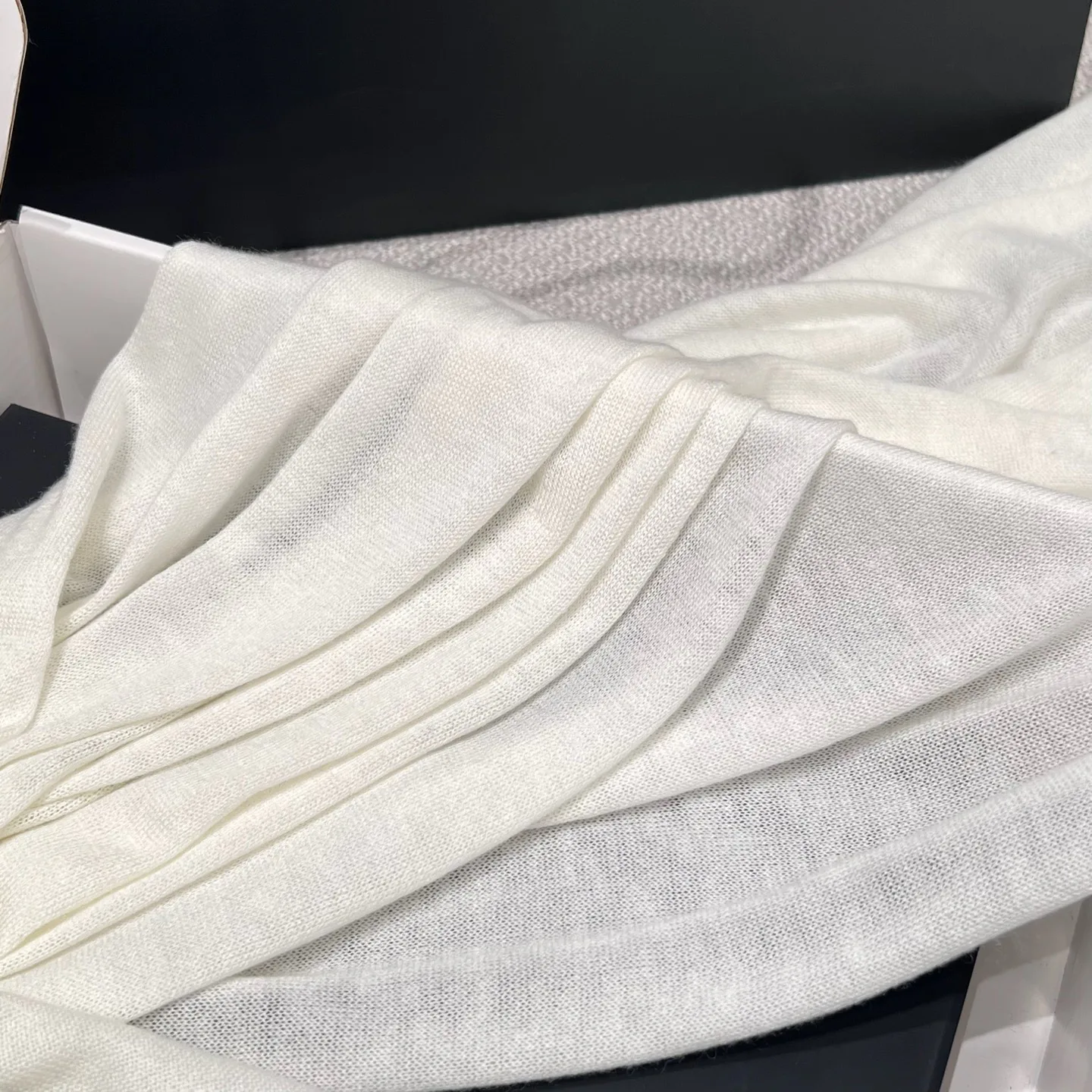 Шарфы Chanel 562933