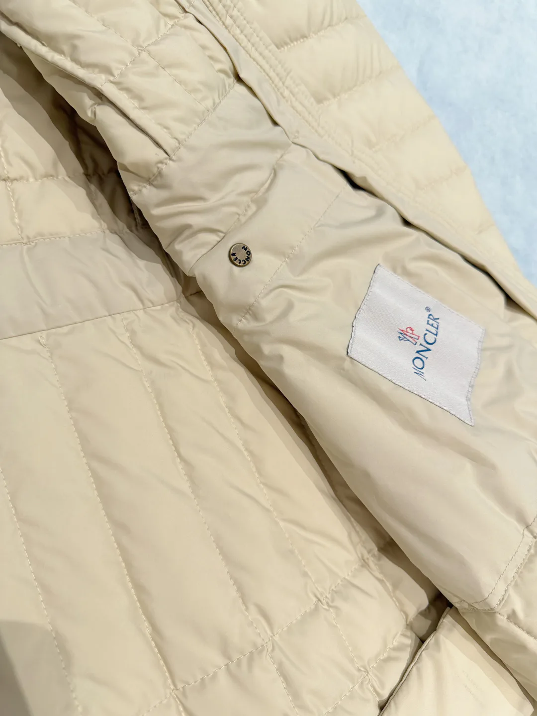 Куртки И Пуховики Женские Moncler 18440099