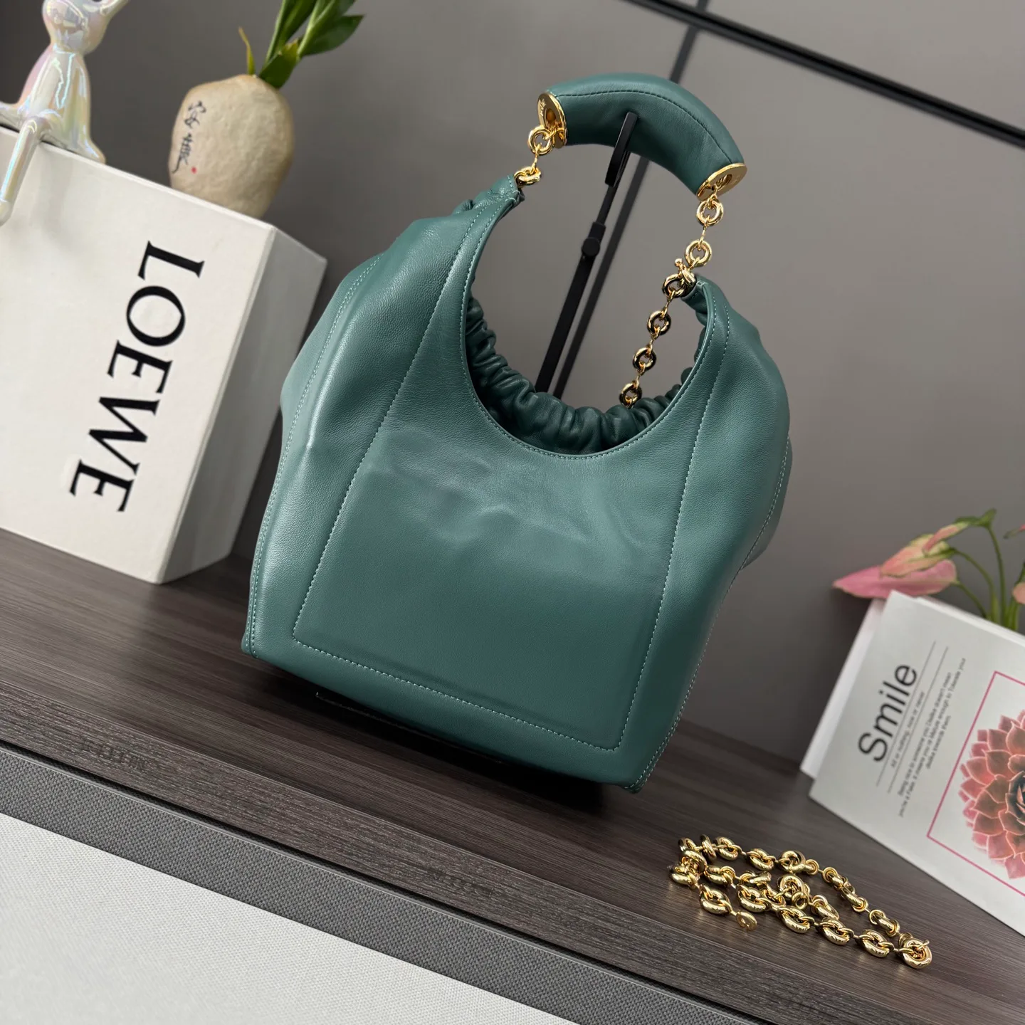 Классические Сумки Женские Loewe 12172497
