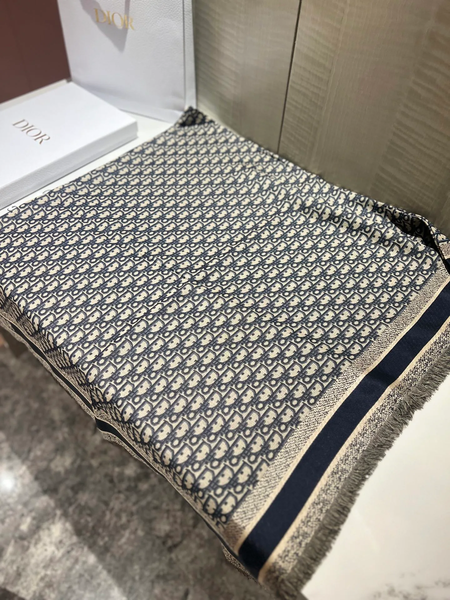 Шарфы Christian Dior 18507323