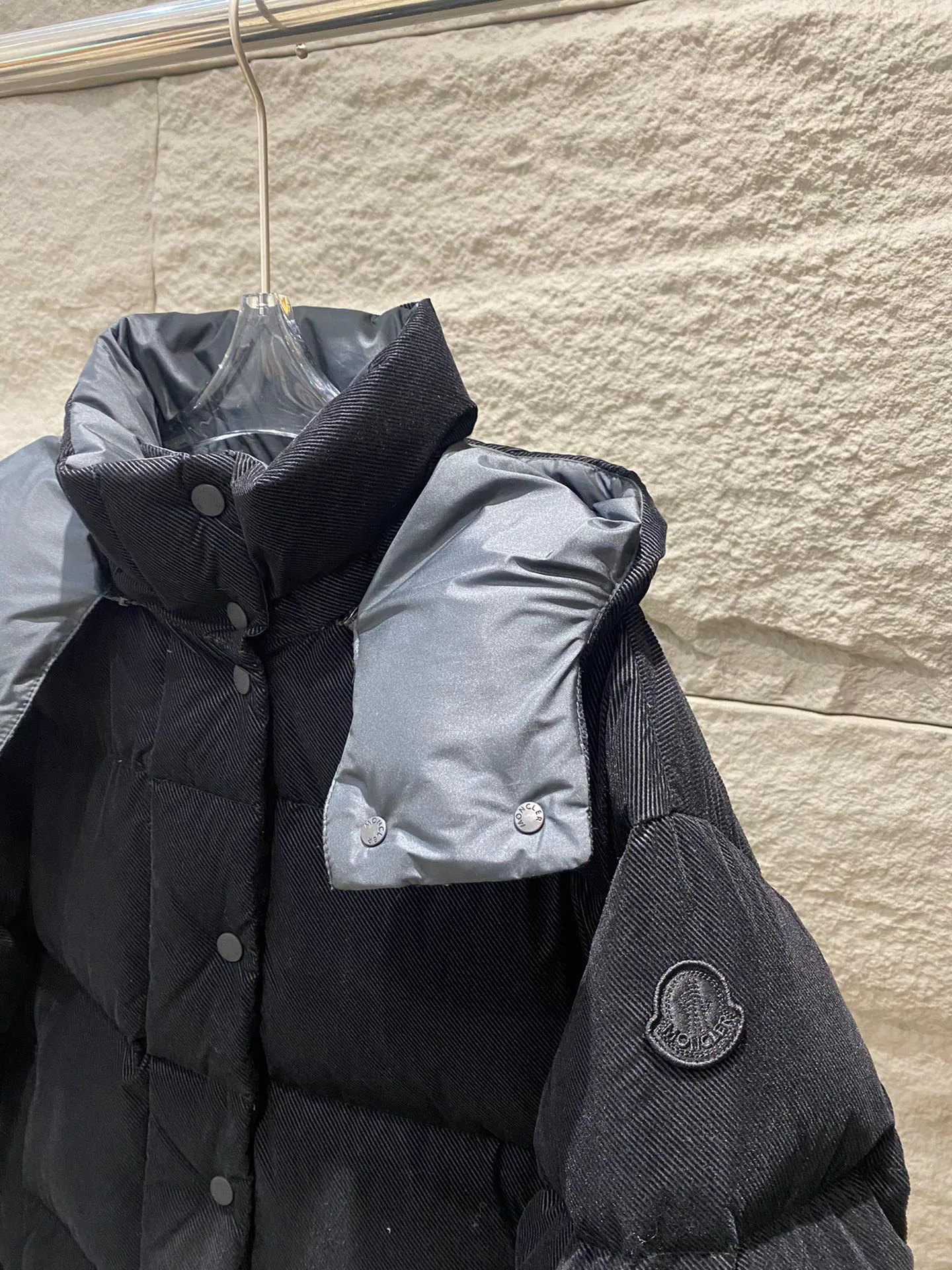 Пуховики Женские Moncler 109418
