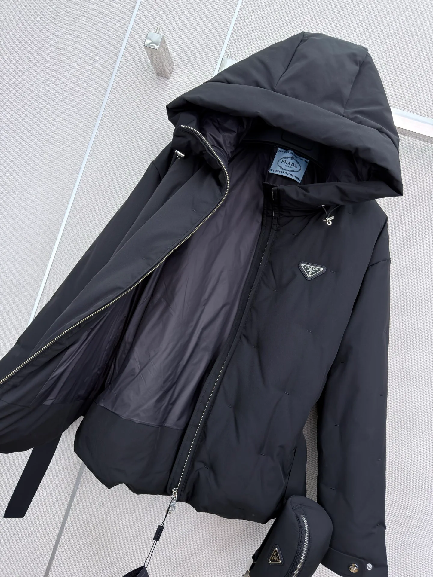 Куртки И Пуховики Женские Prada 18226286