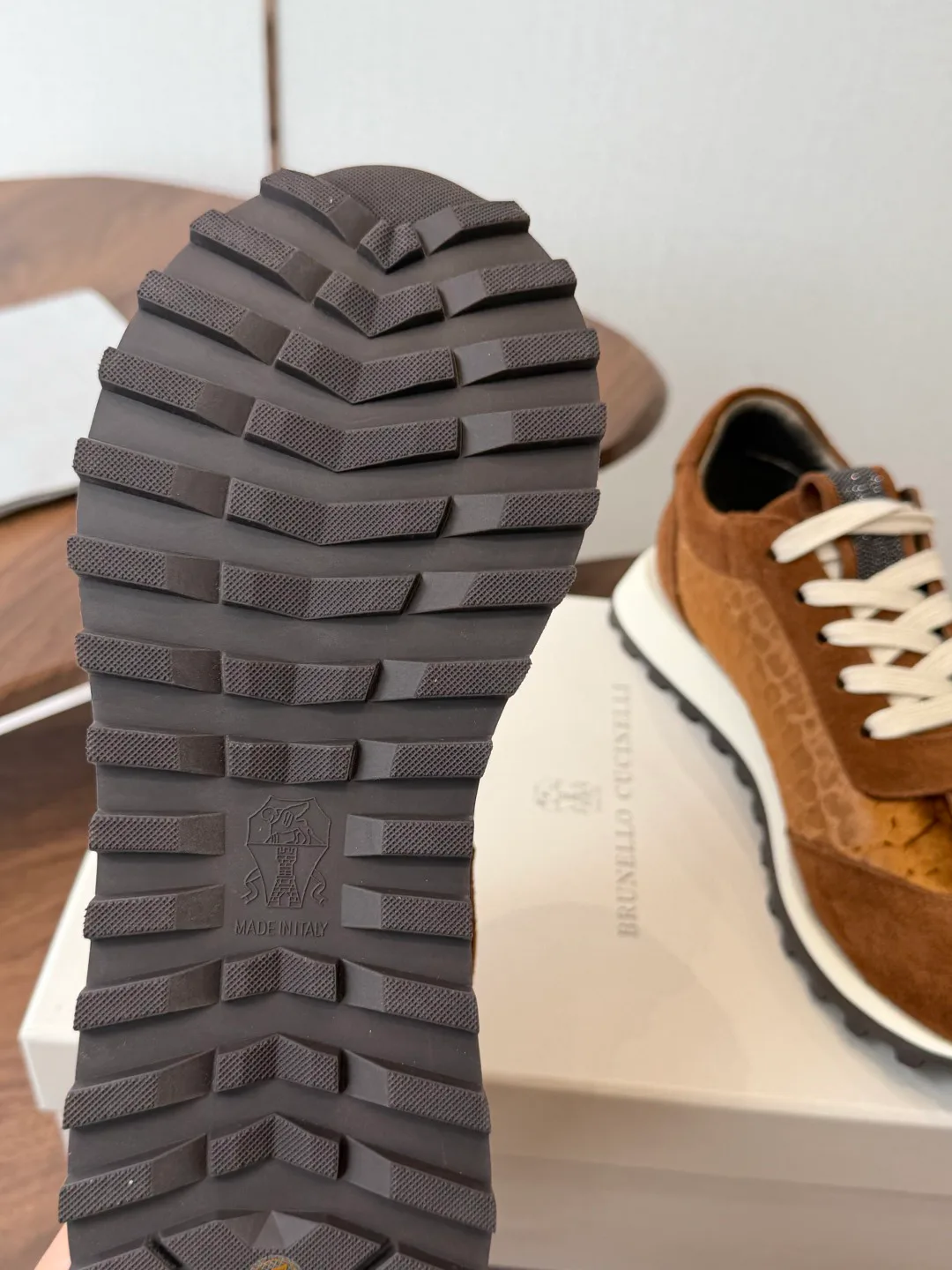 Кроссовки Женские Brunello Cucinelli 17461327