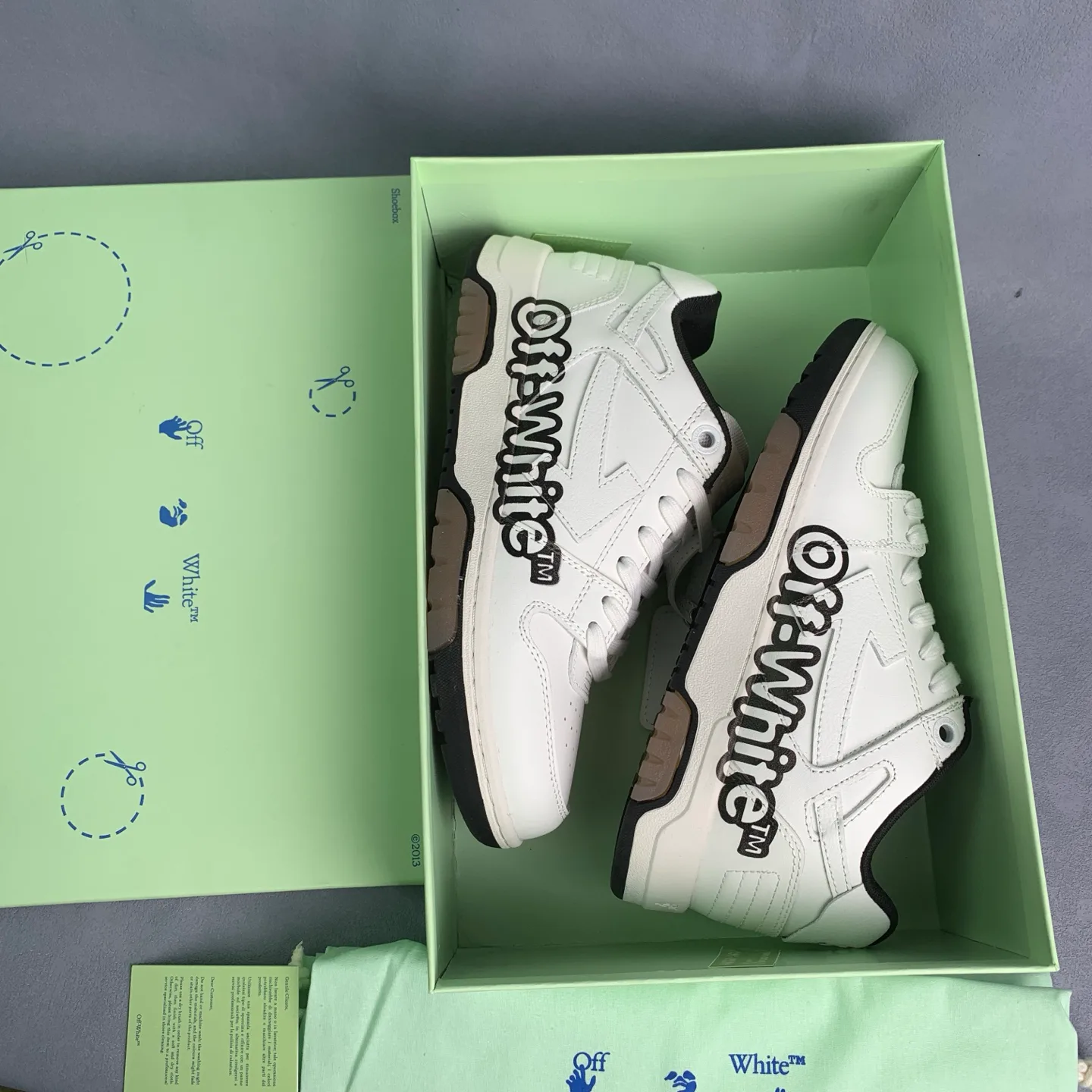 Кроссовки Женские Off-White 17776389