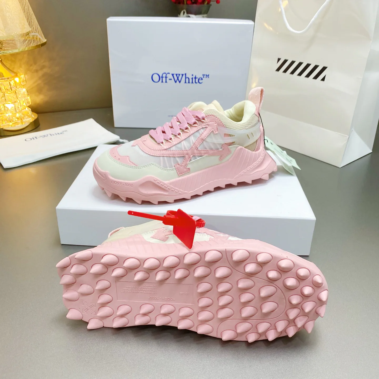Кроссовки Женские Off-White 17530534