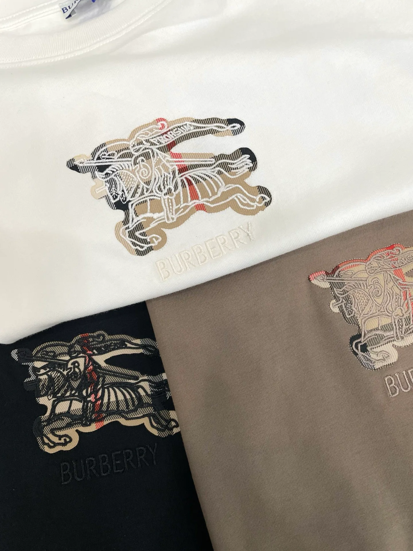 Футболки Женские Burberry 12351348