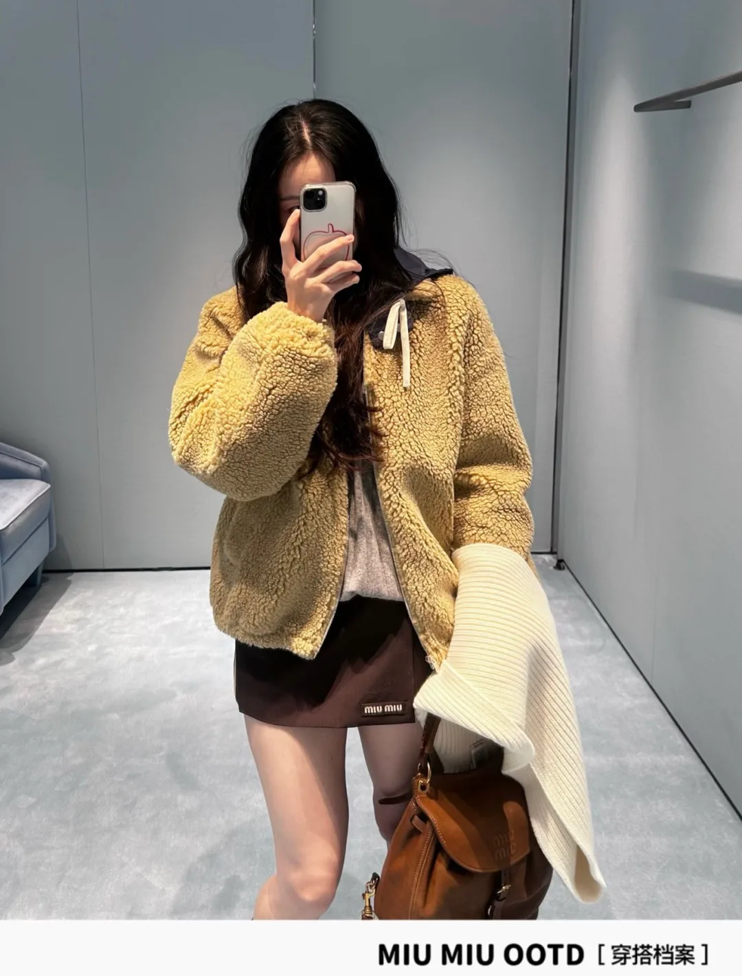 Куртки И Пуховики Женские Miu Miu 19136610