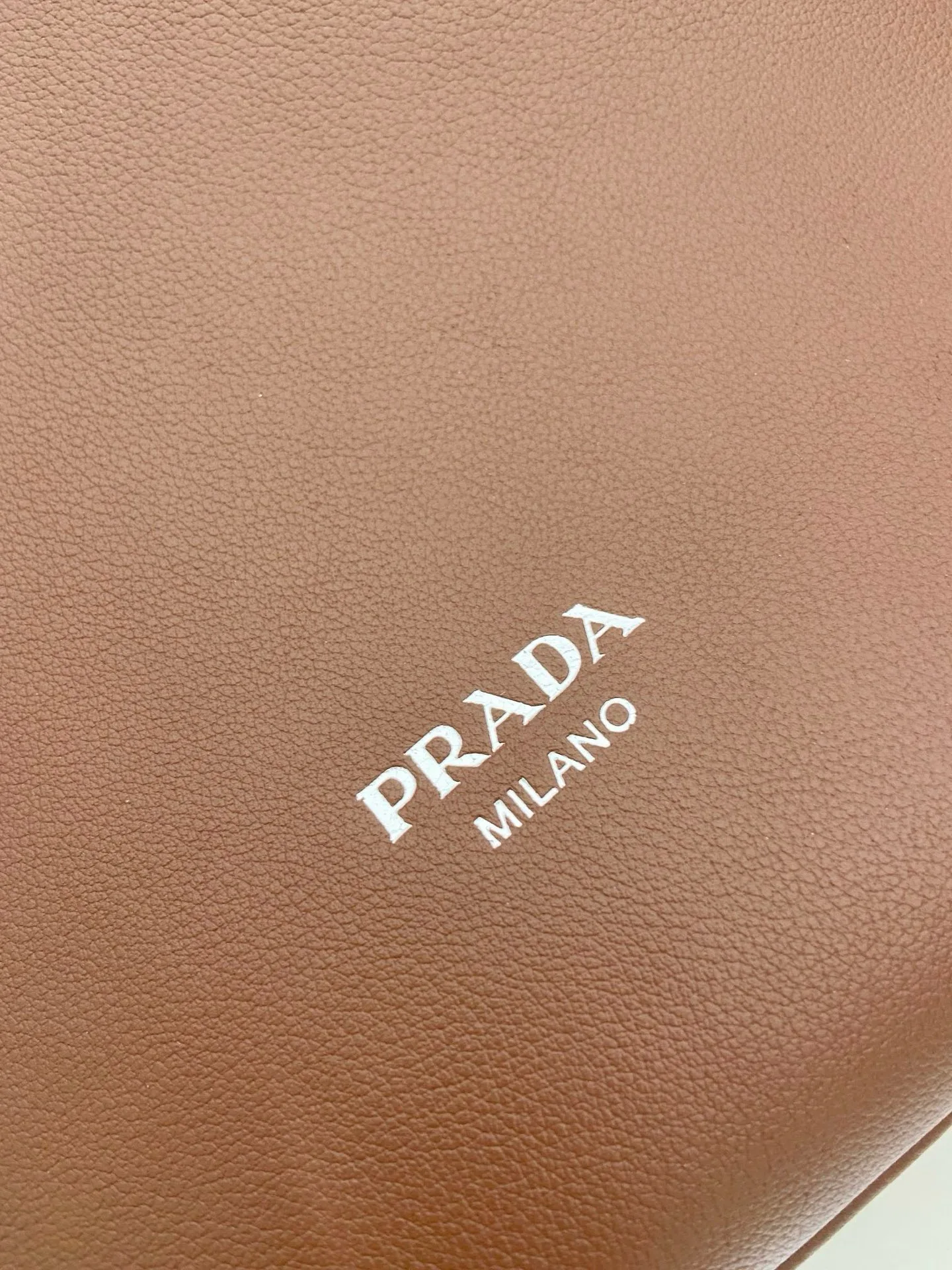 Сумки На Ремне Женские Prada 13162677