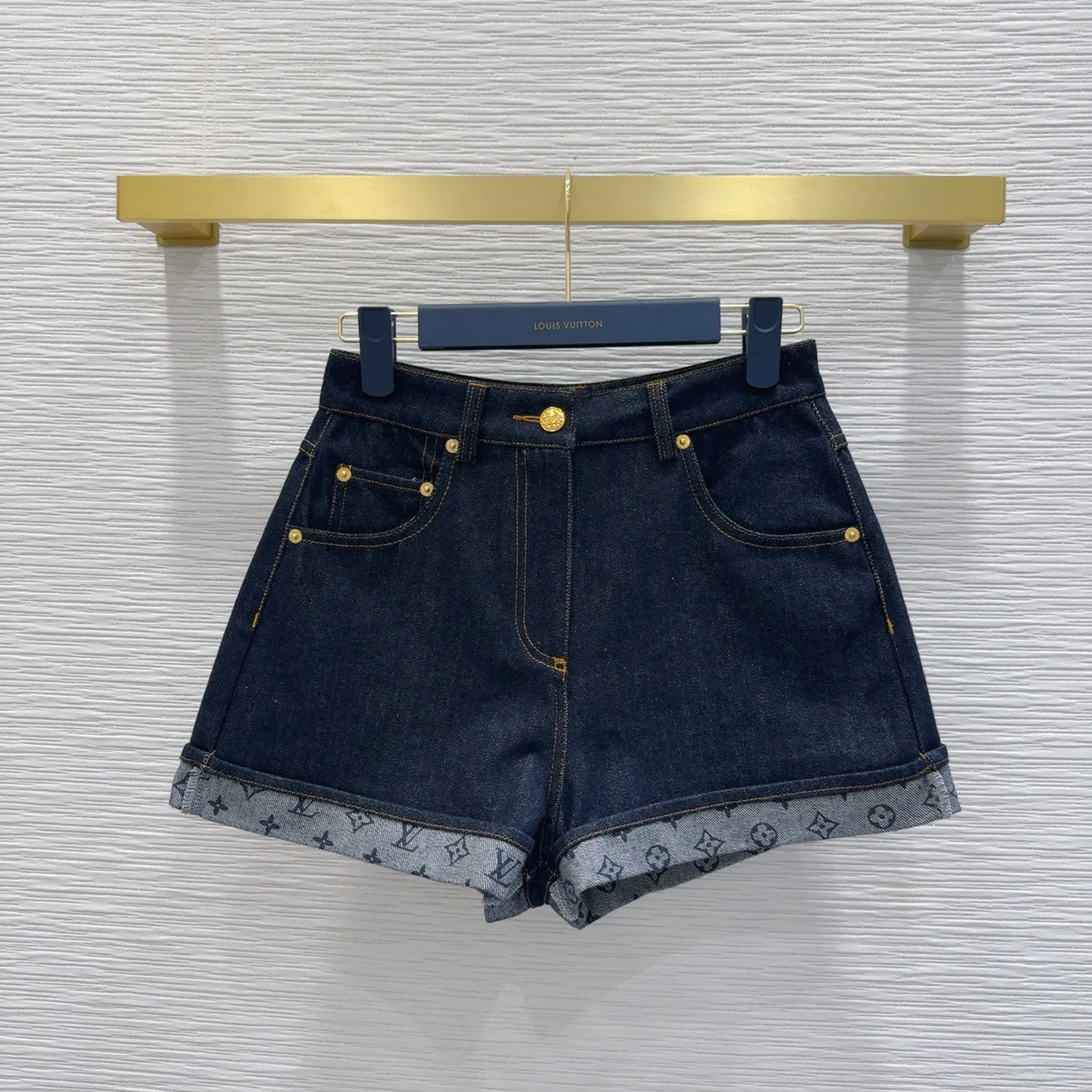 Шорты Женские Louis Vuitton 11443948