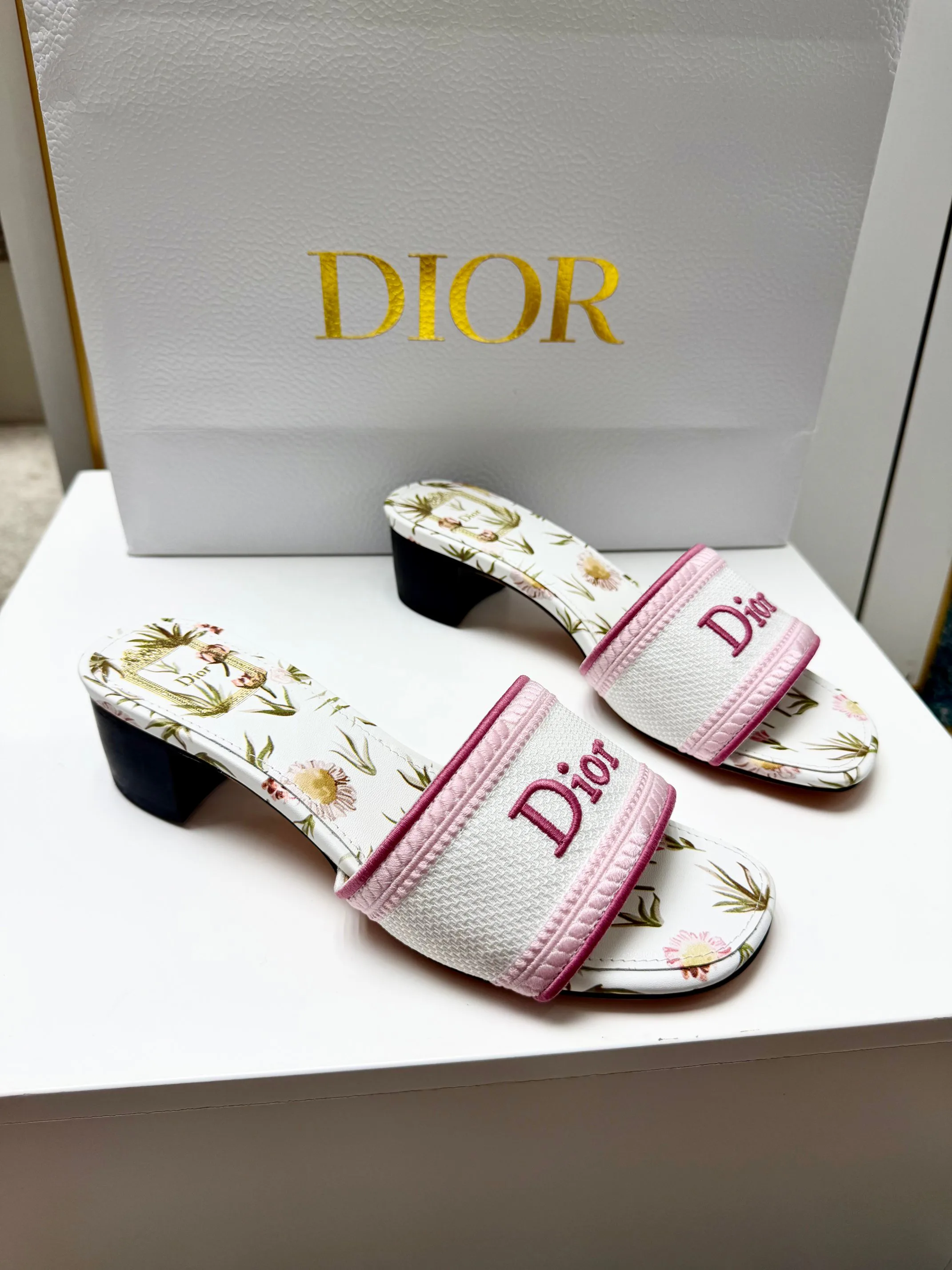 Сандалии Женские Christian Dior 12877269