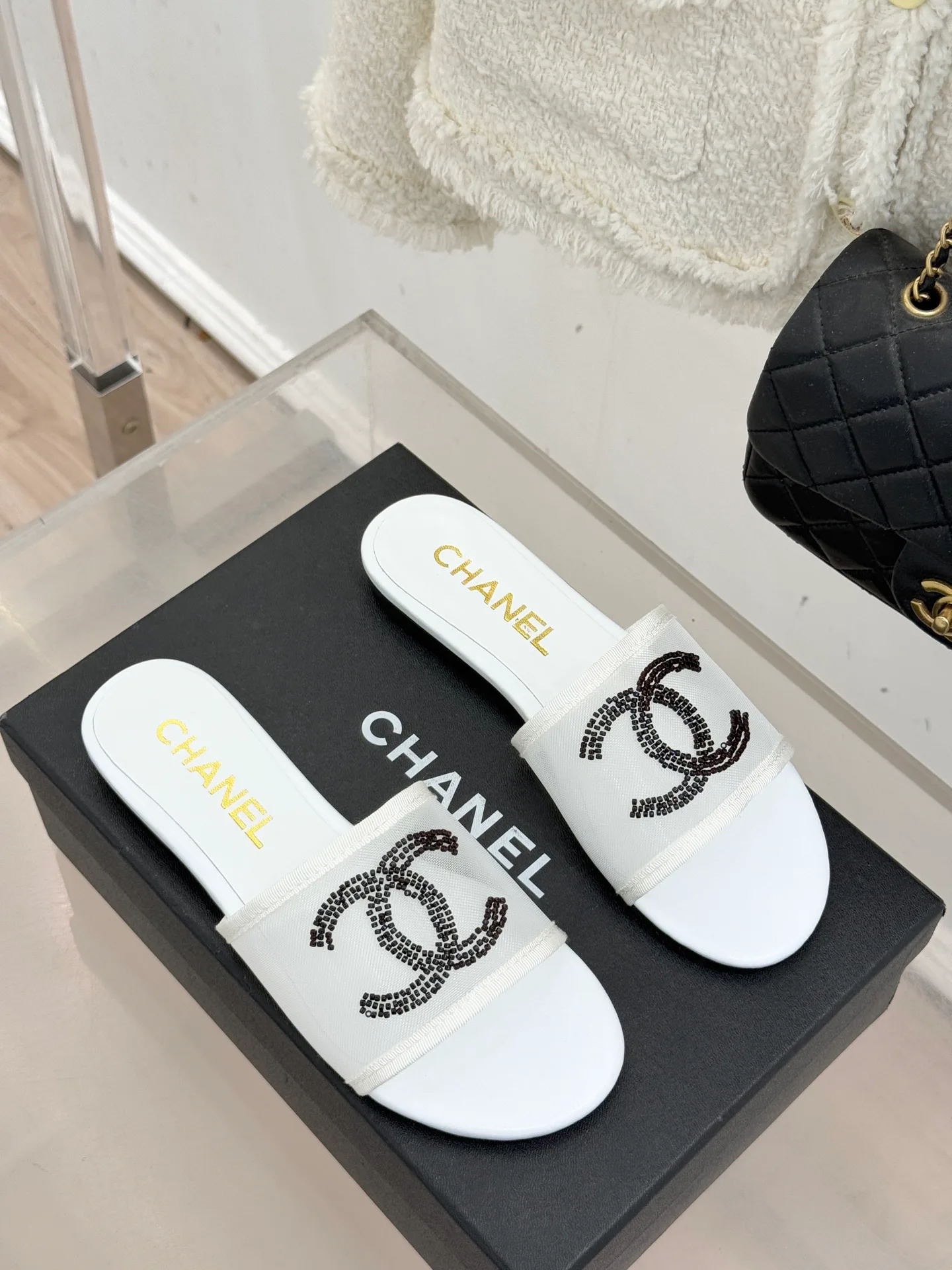 Шлепанцы Женские Chanel 11459272