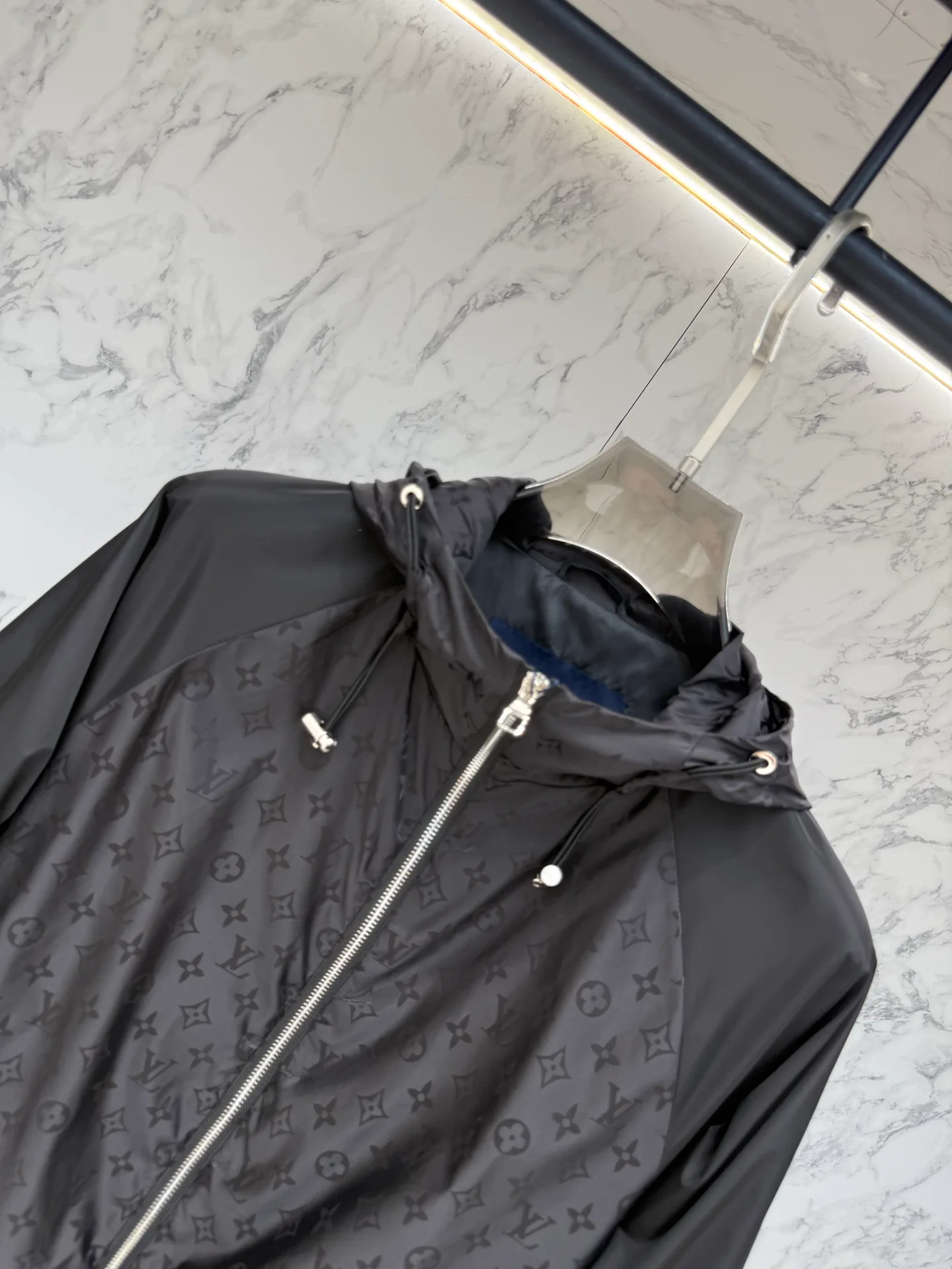 Куртки И Пуховики Мужские Louis Vuitton 11626913