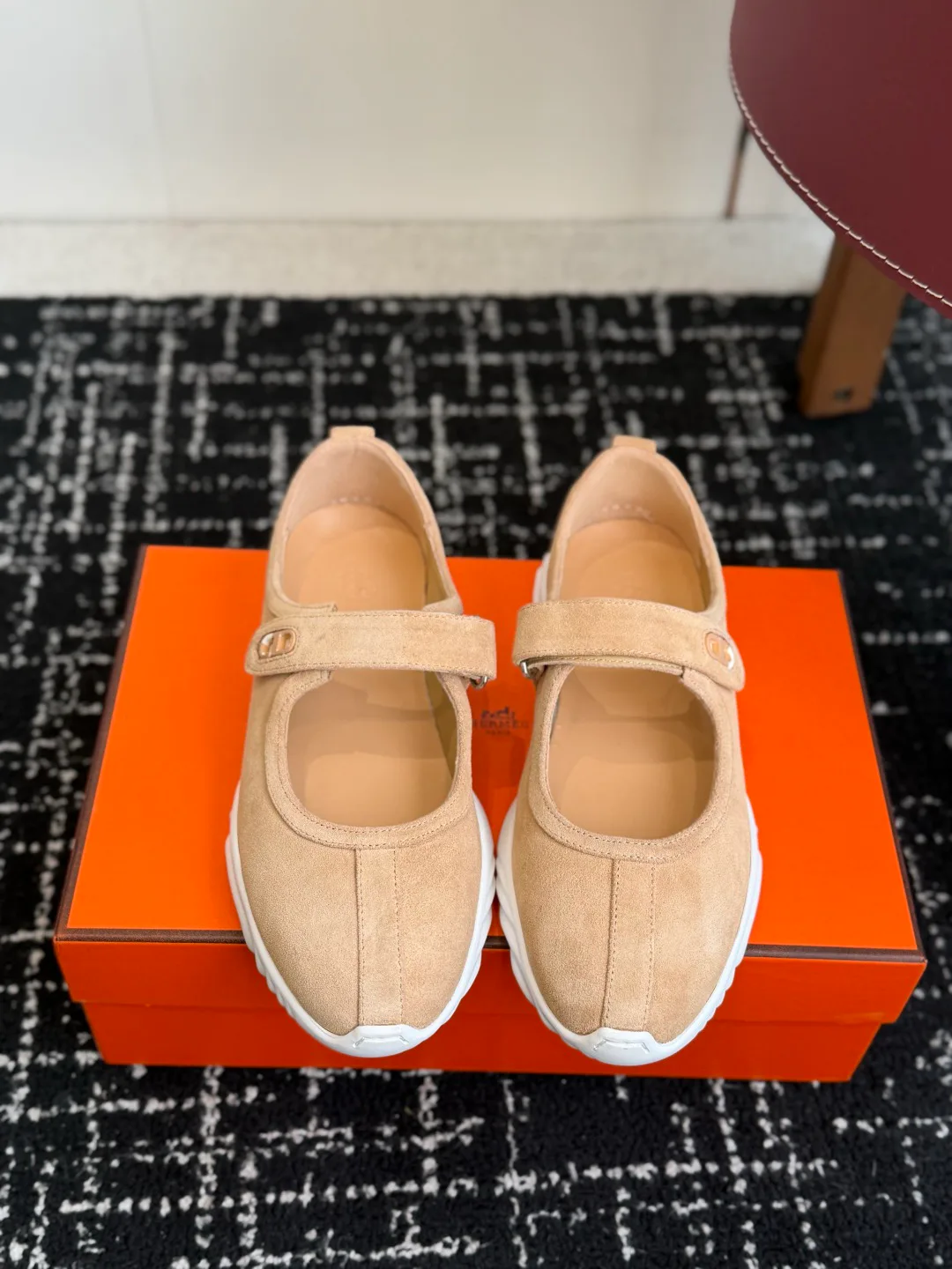 Кроссовки Женские Hermes 18610760