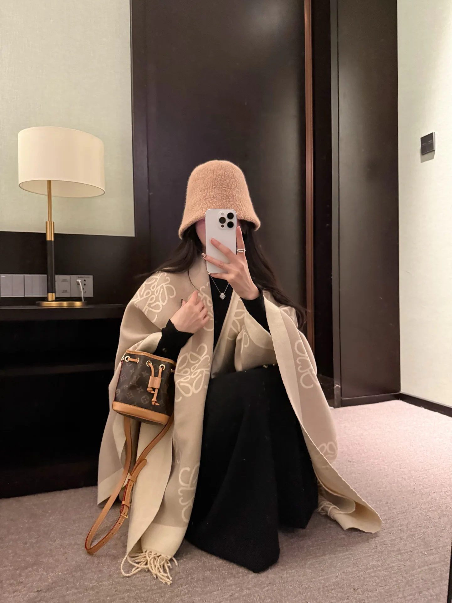 Шарфы Louis Vuitton 836033