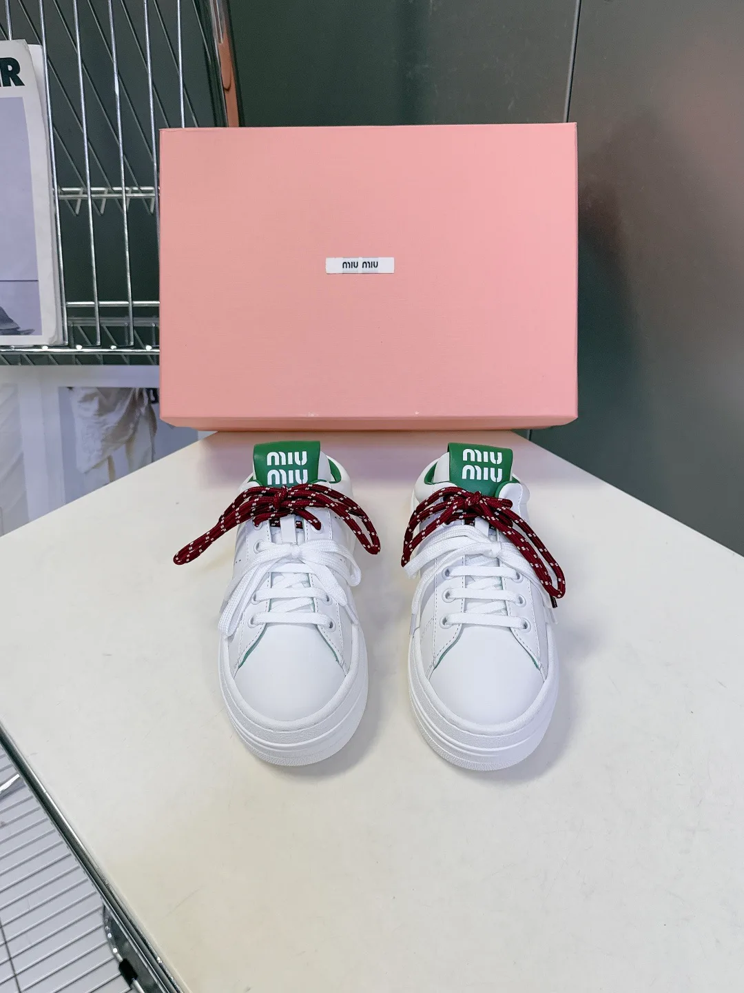 Кроссовки Женские Miu Miu 17589328