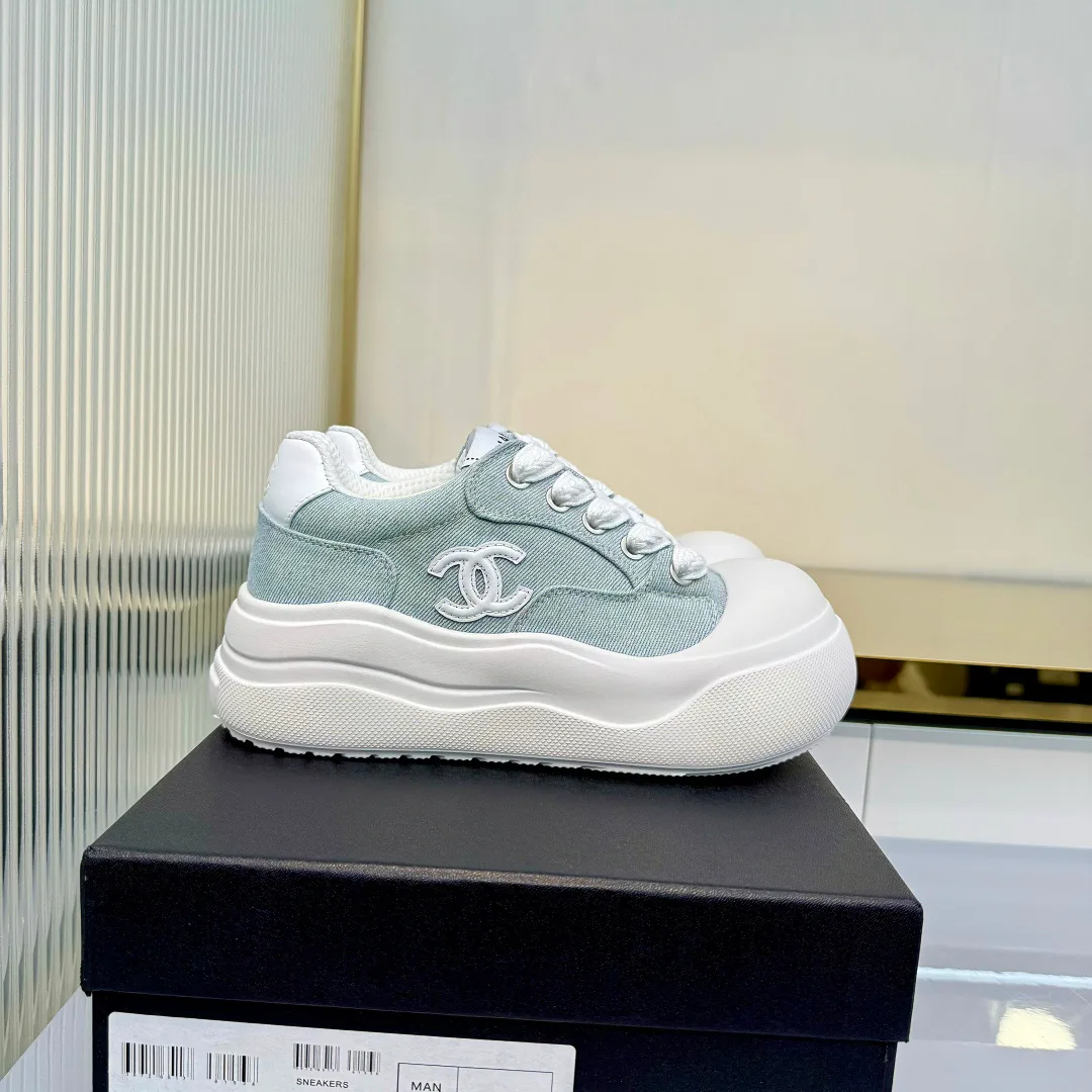 Кроссовки Женские Chanel 11396571