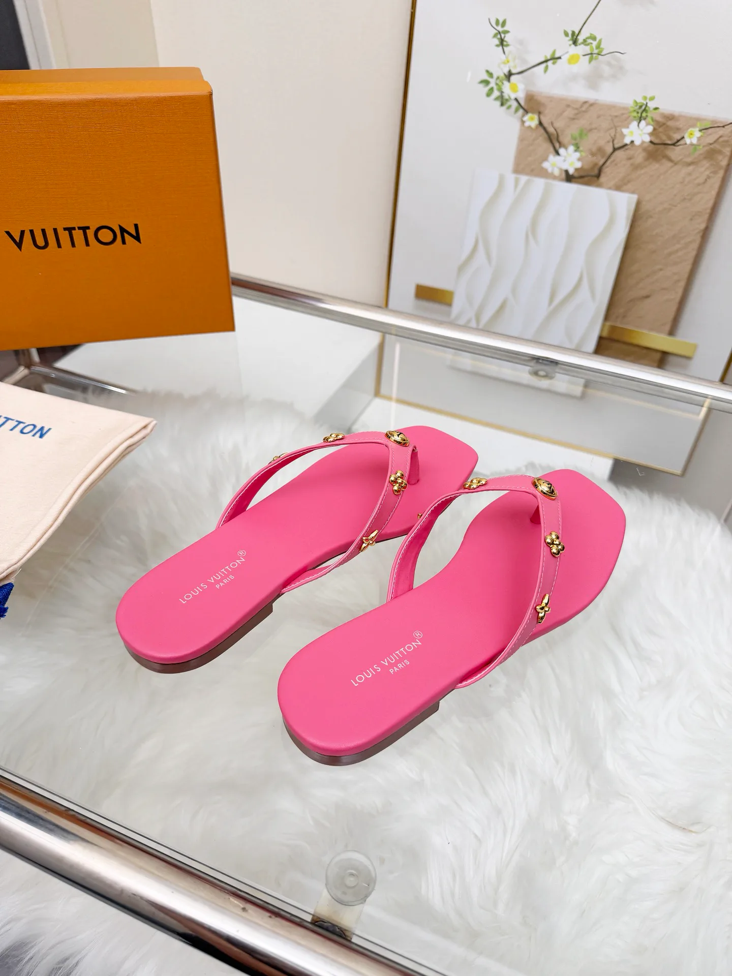 Шлепанцы Женские Louis Vuitton 13253499