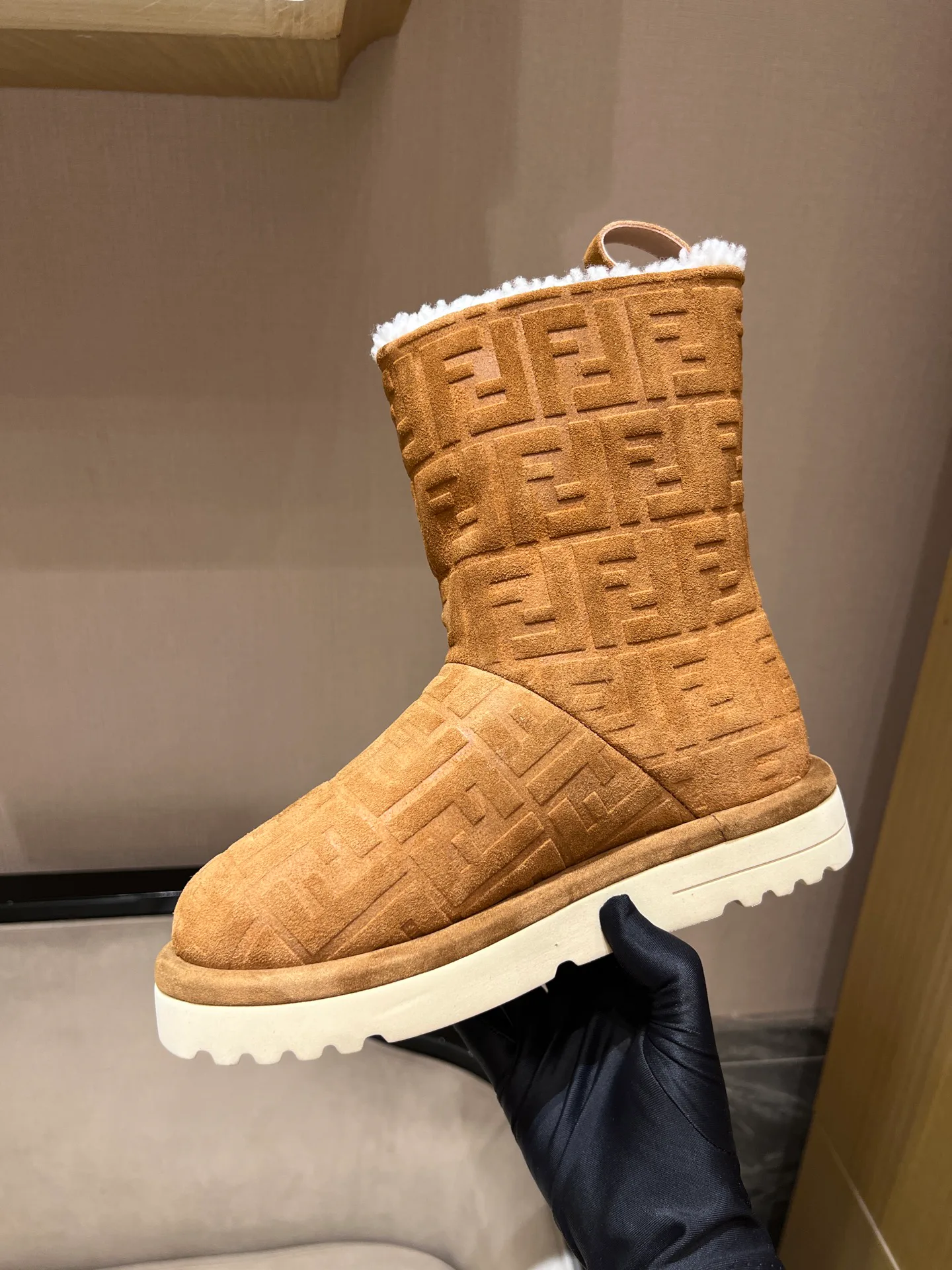 Угги Женские Fendi 272516