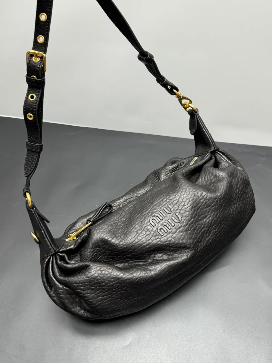 Сумки На Ремне Женские Miu Miu 102284