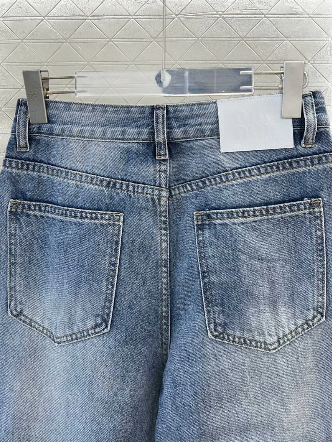 Джинсы Женские Miu Miu 11425445
