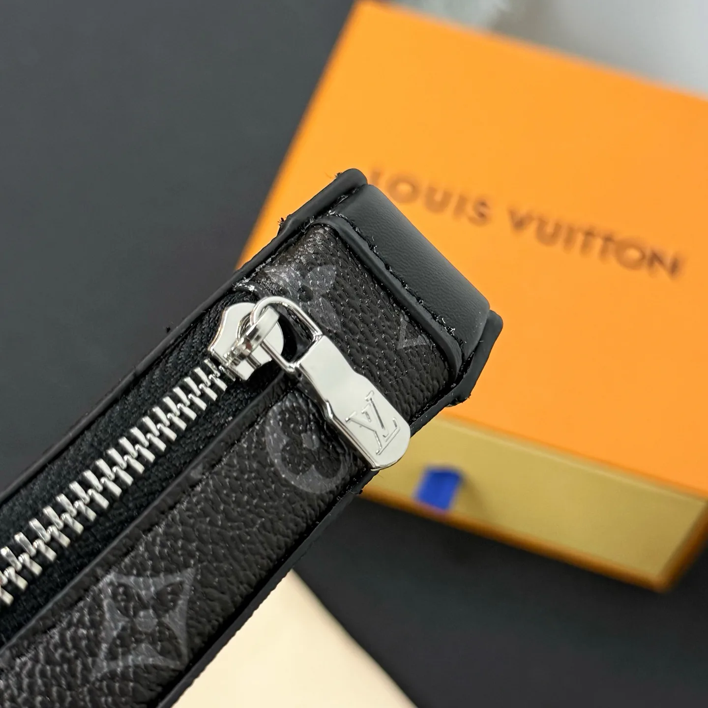 Клатчи Женские Louis Vuitton 13271461