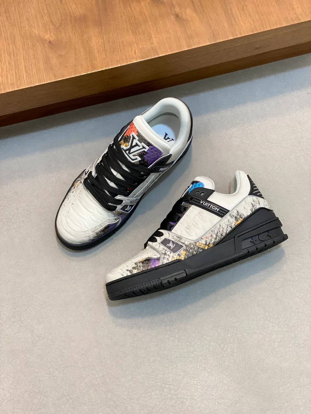 Кроссовки Мужские Louis Vuitton 162975