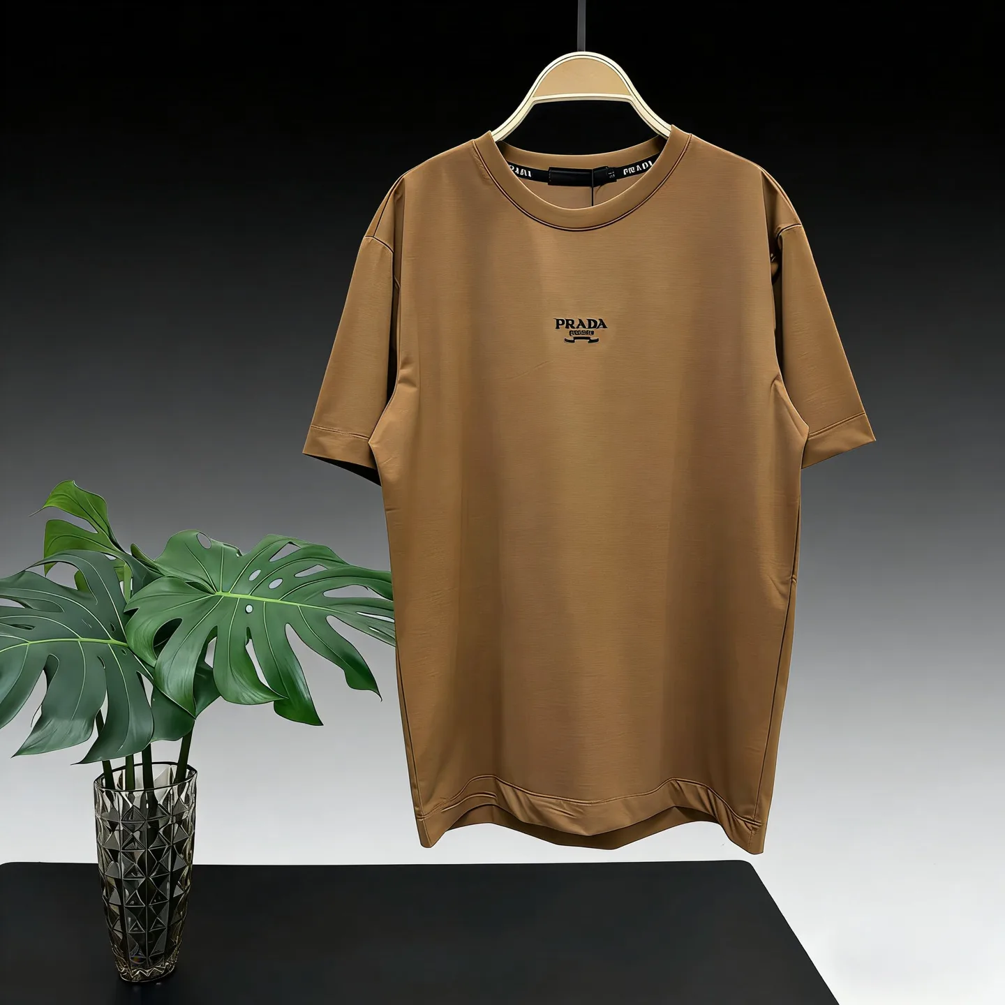 Футболки Женские Prada 11960255