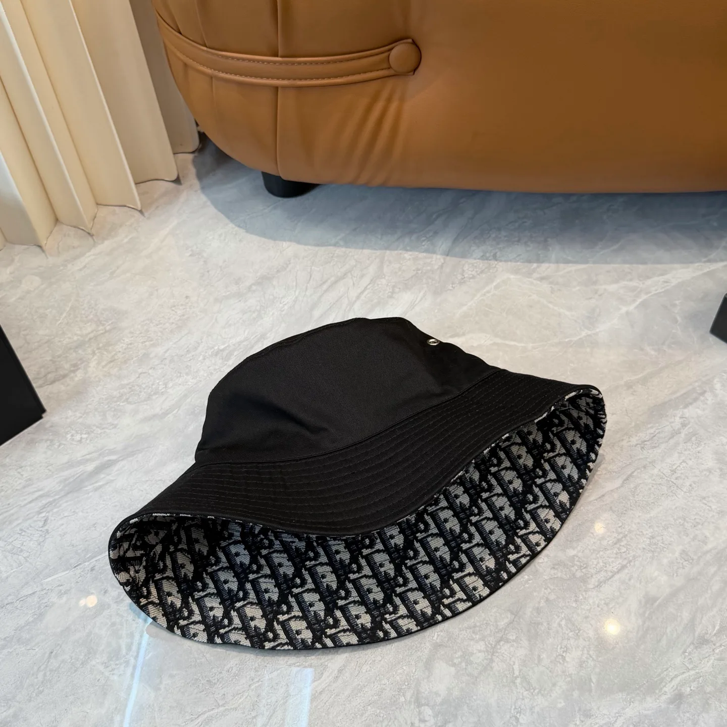 Головные Уборы Christian Dior 13294363