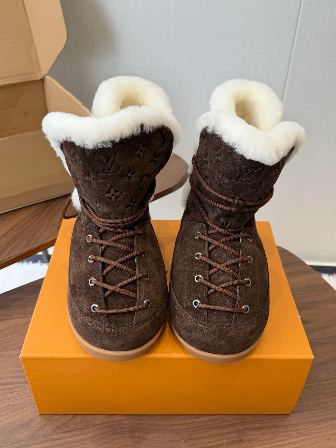 Угги Женские Louis Vuitton 18687418