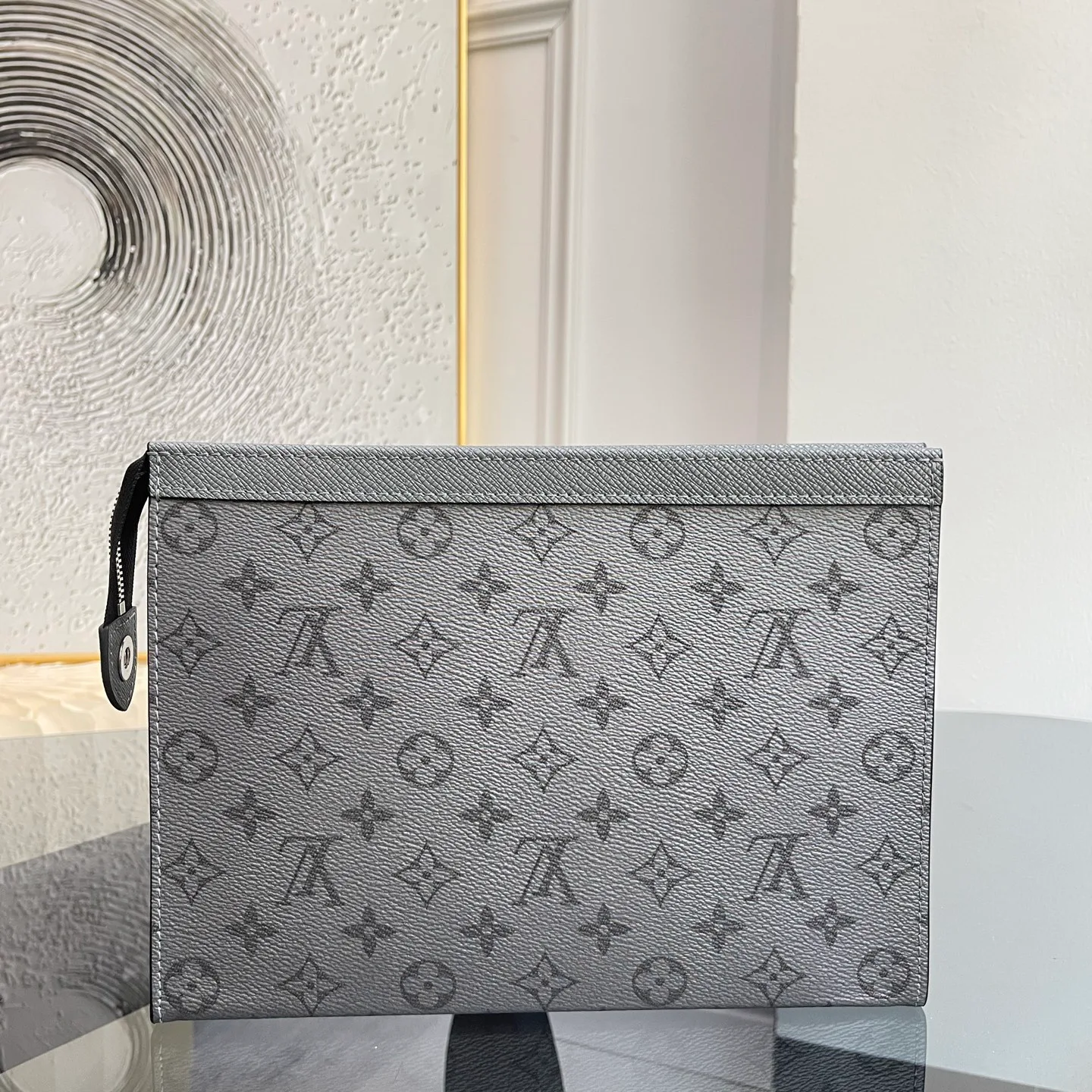 Клатчи Женские Louis Vuitton 11668945