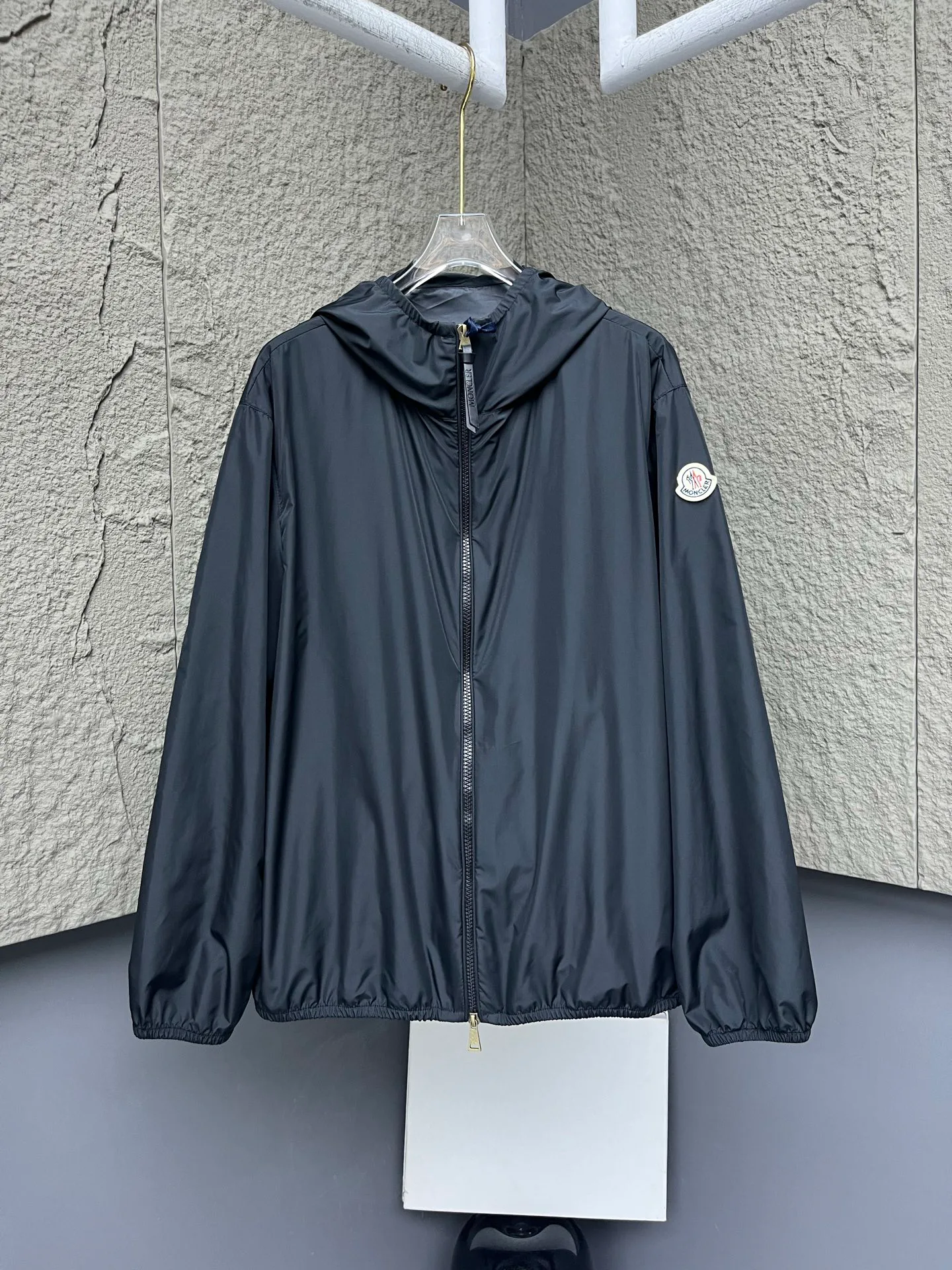 Куртки И Пуховики Женские Moncler 14179717