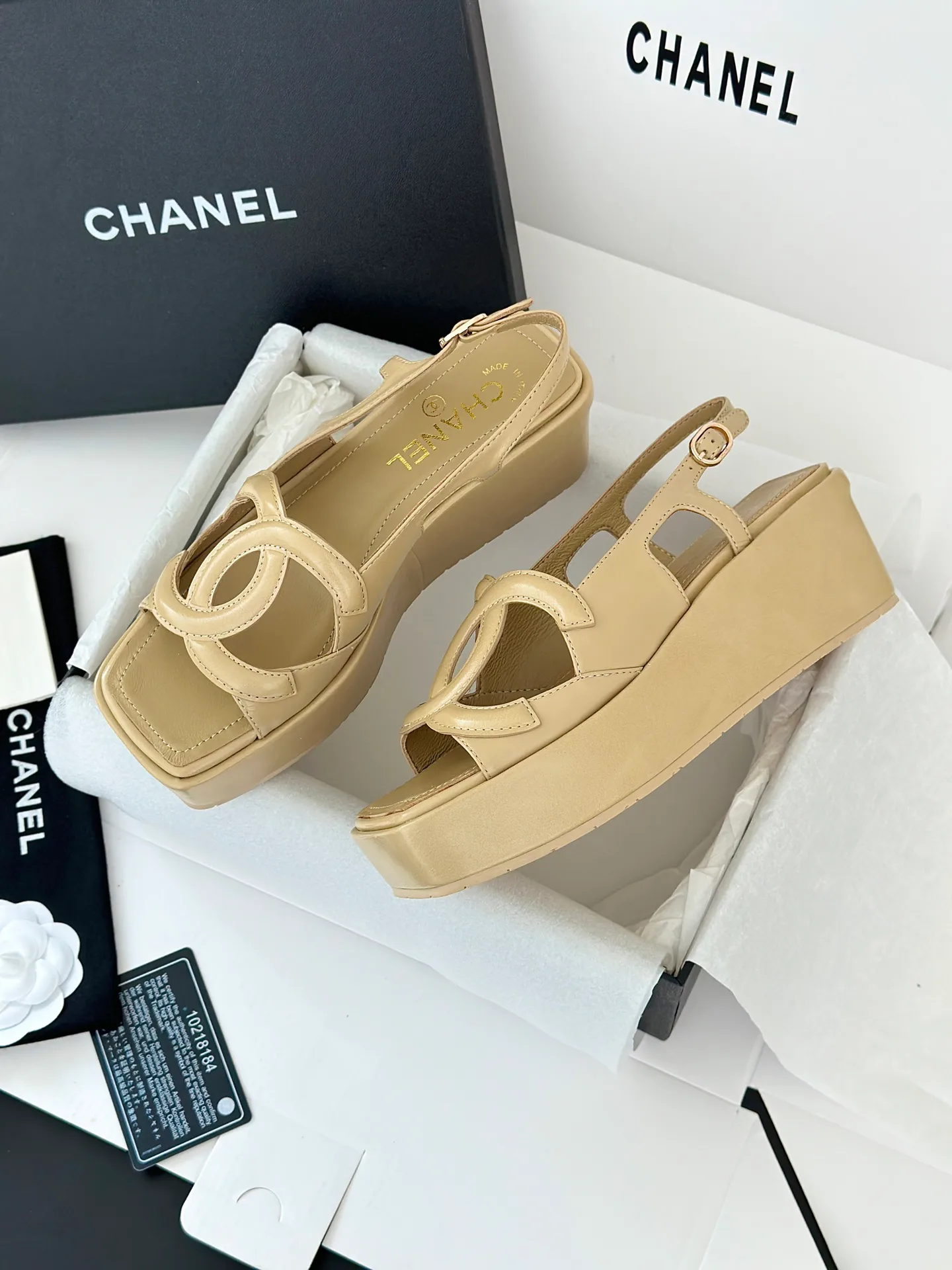 Босоножки Женские Chanel 18143039