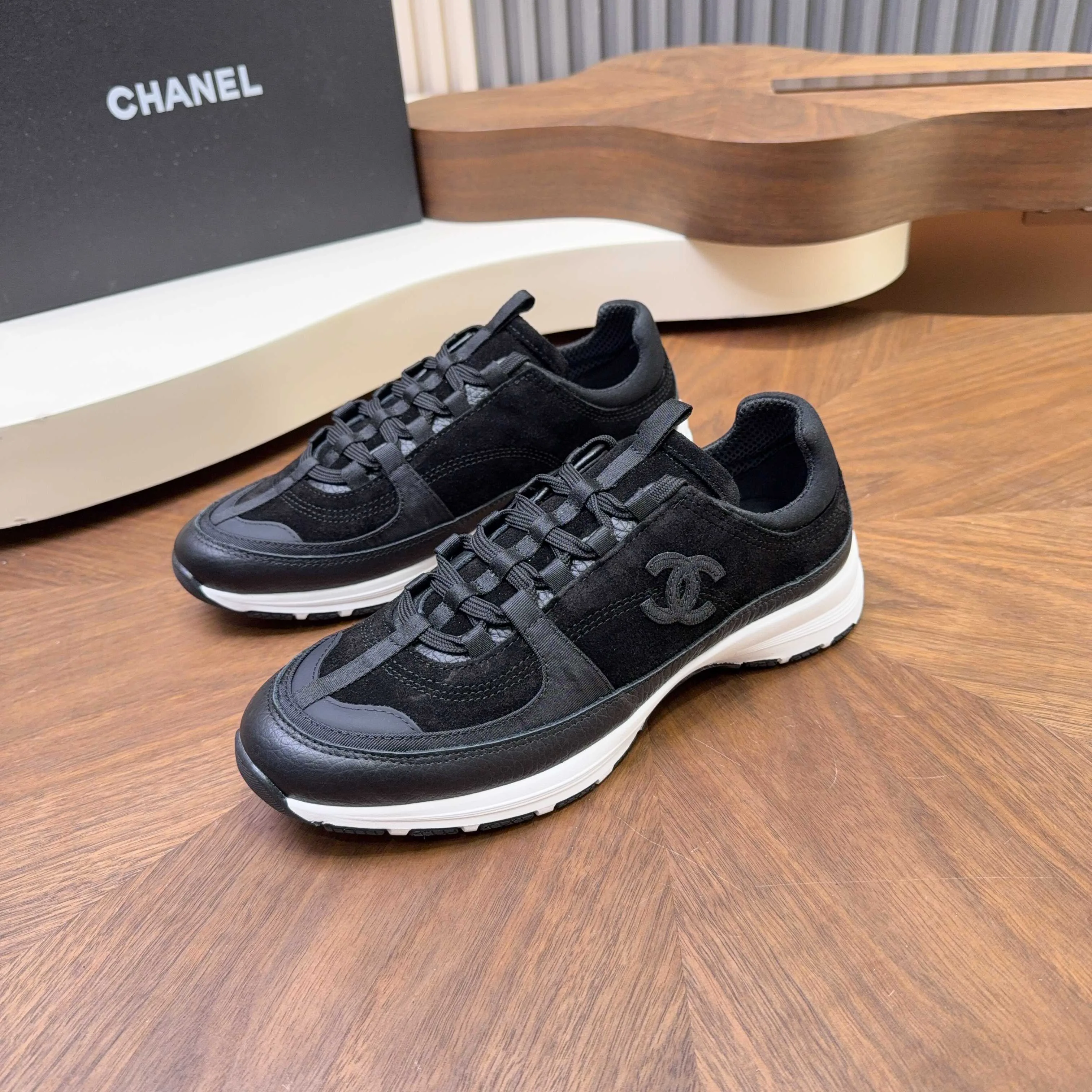 Кроссовки Женские Chanel 17918715