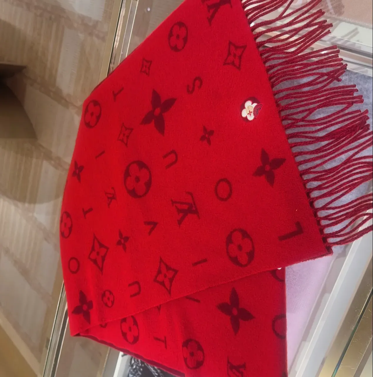 Шарфы Louis Vuitton 899698