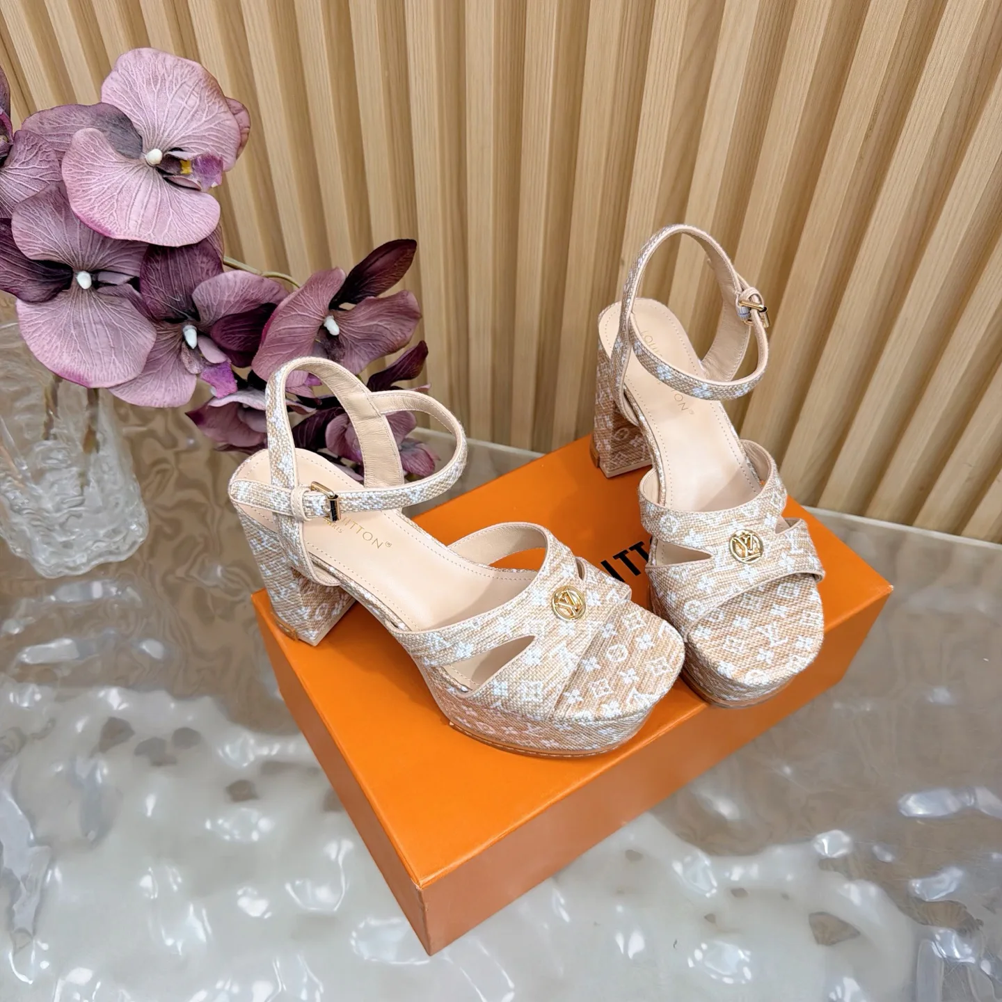 Босоножки Женские Louis Vuitton 629261